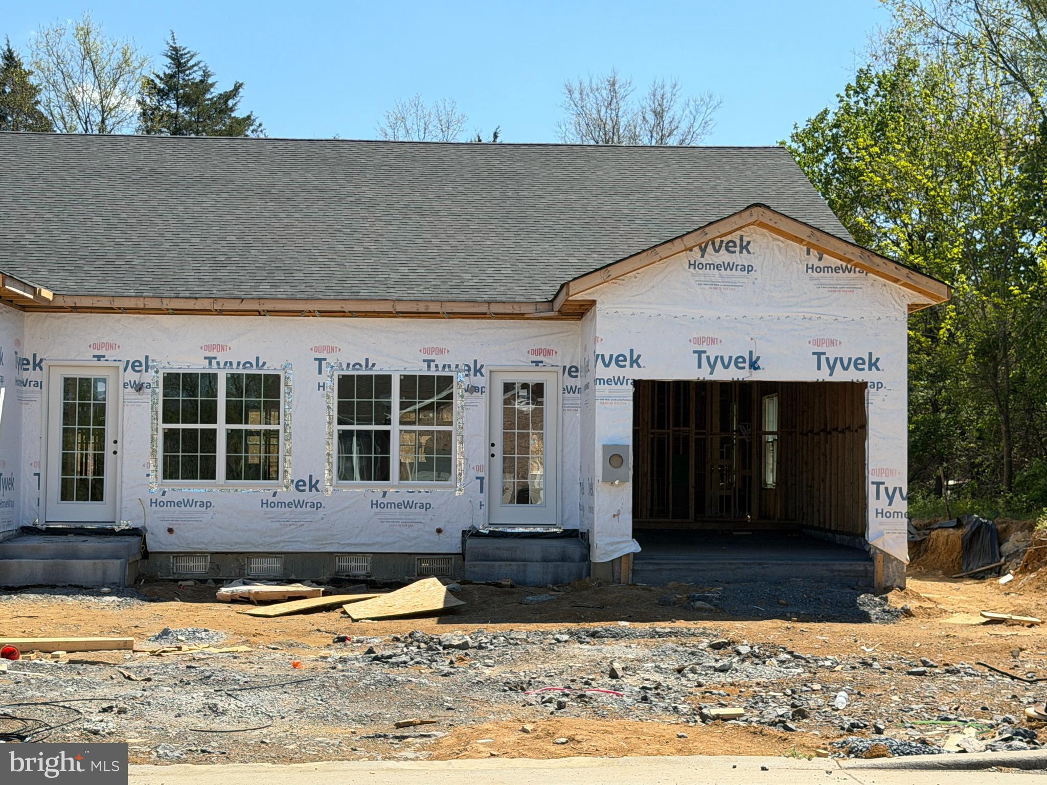 VILLAGE COMMONS - Residential