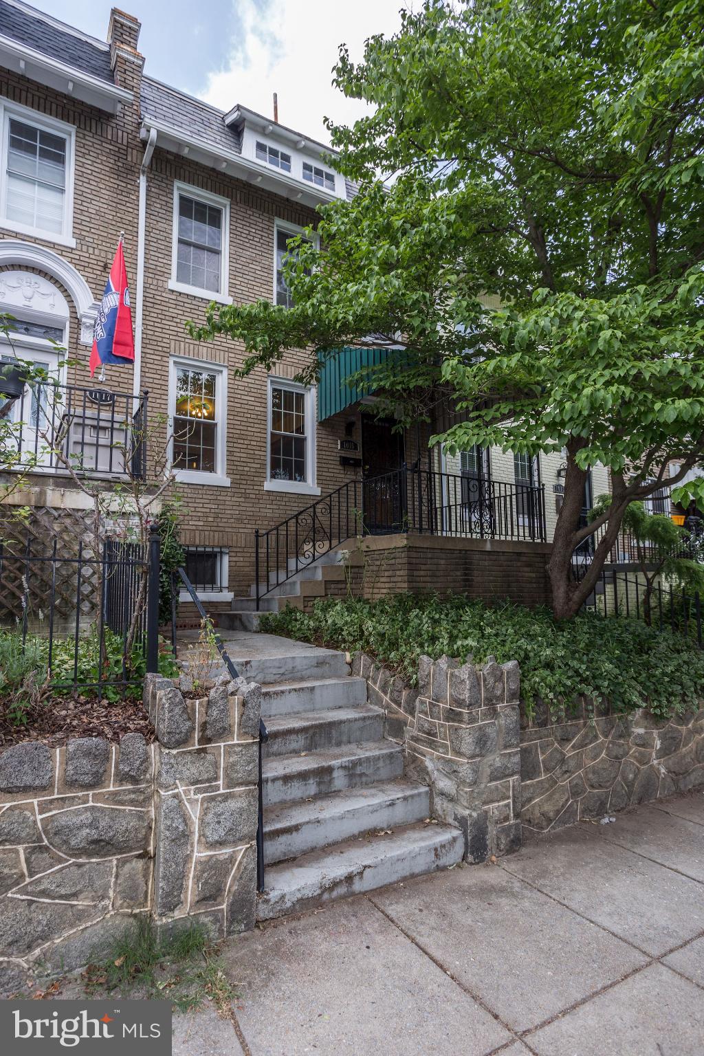 1015 QUEBEC PLACE NW