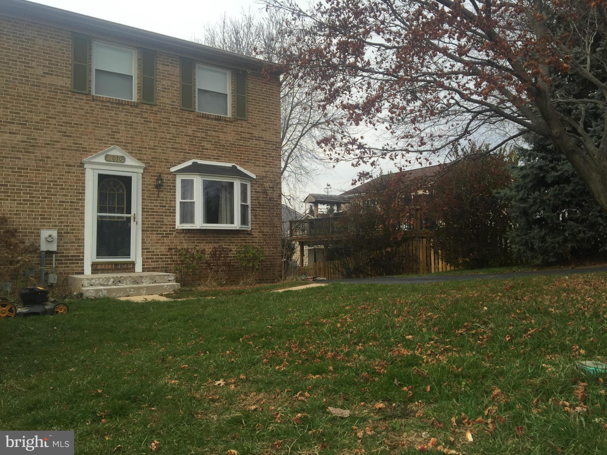 LEXINGTON RUN - Residential