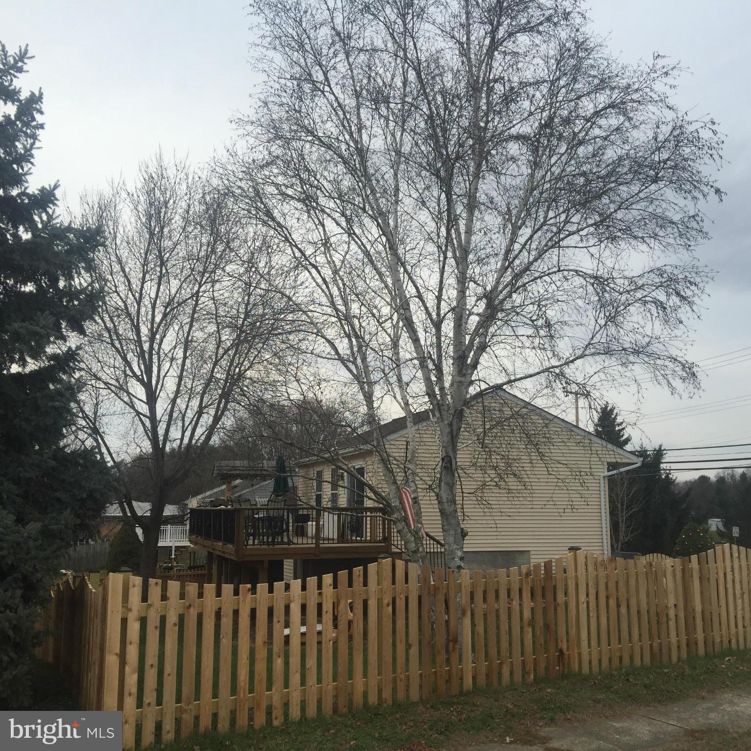 LEXINGTON RUN - Residential