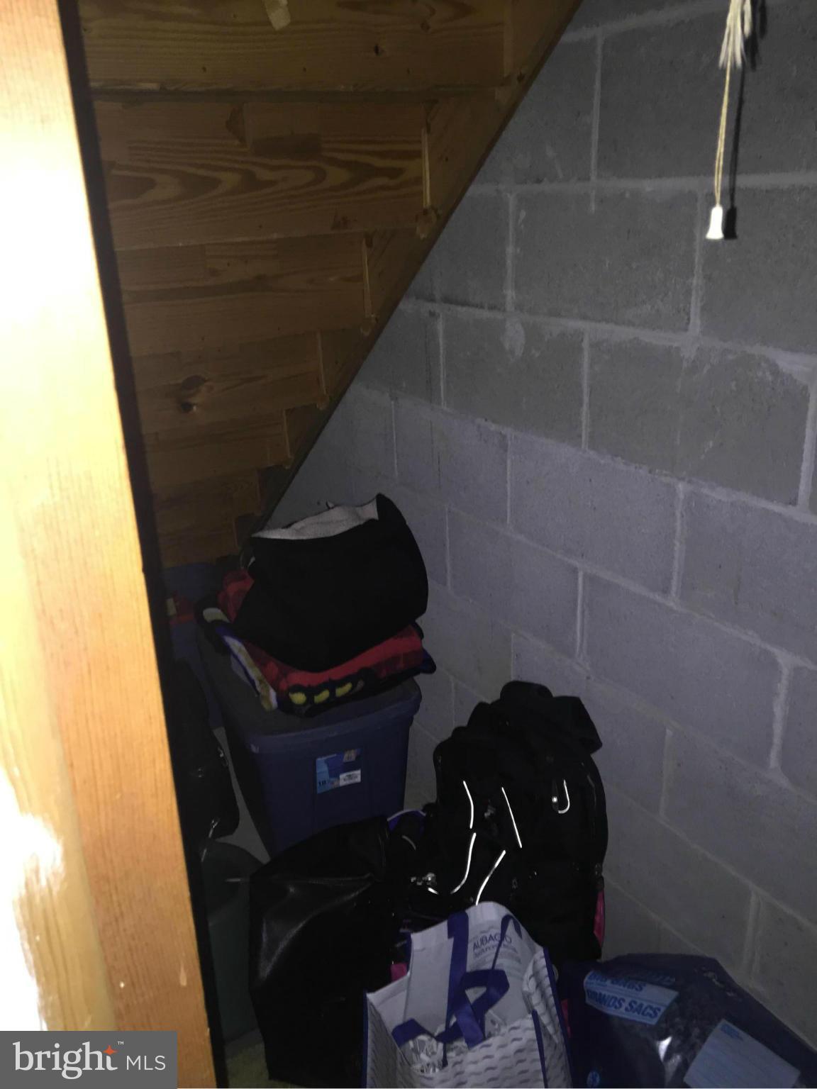 LEXINGTON RUN - Residential