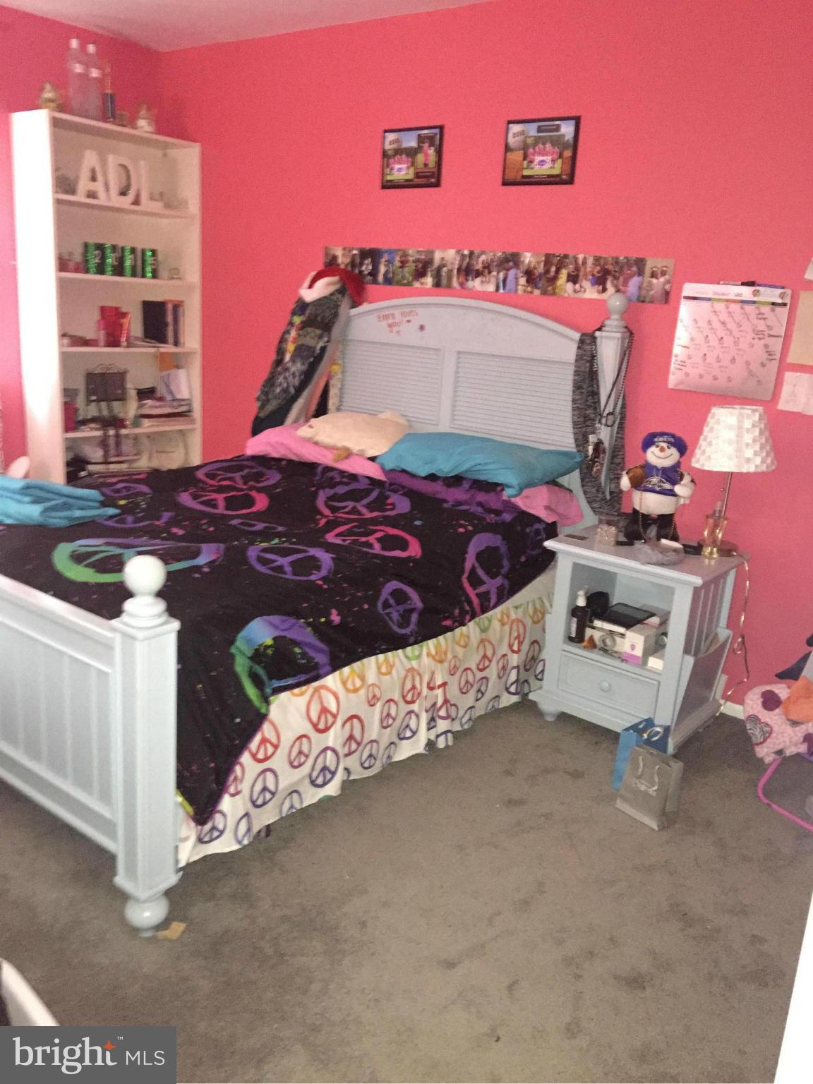 LEXINGTON RUN - Residential