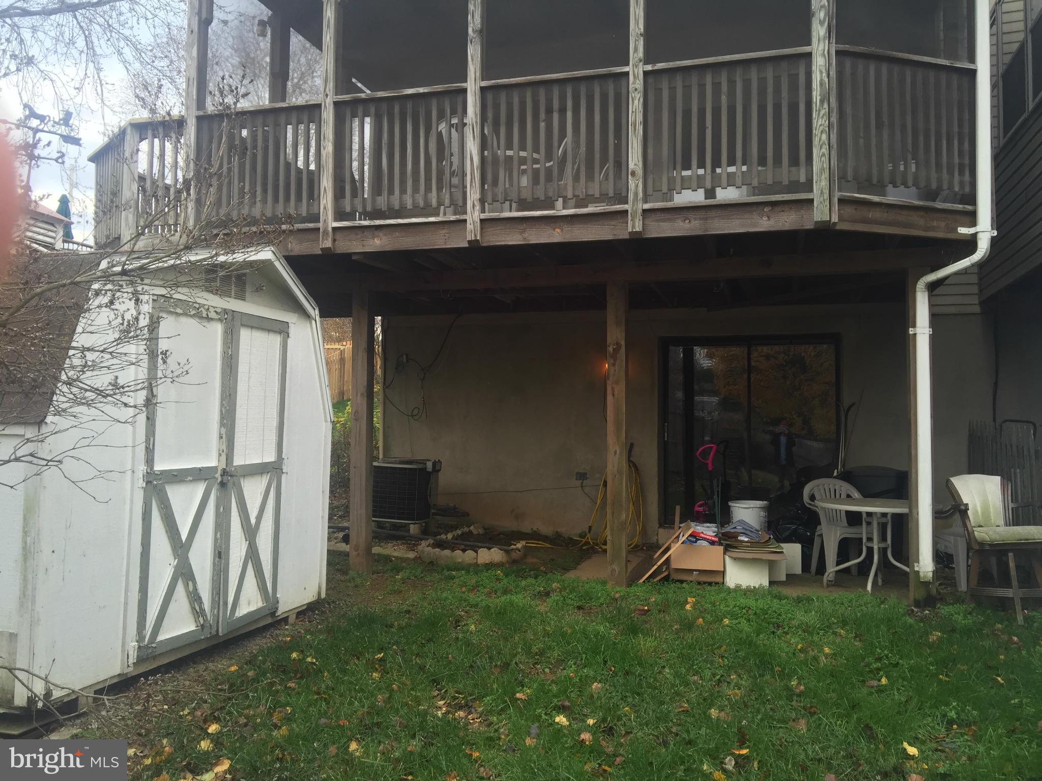 LEXINGTON RUN - Residential