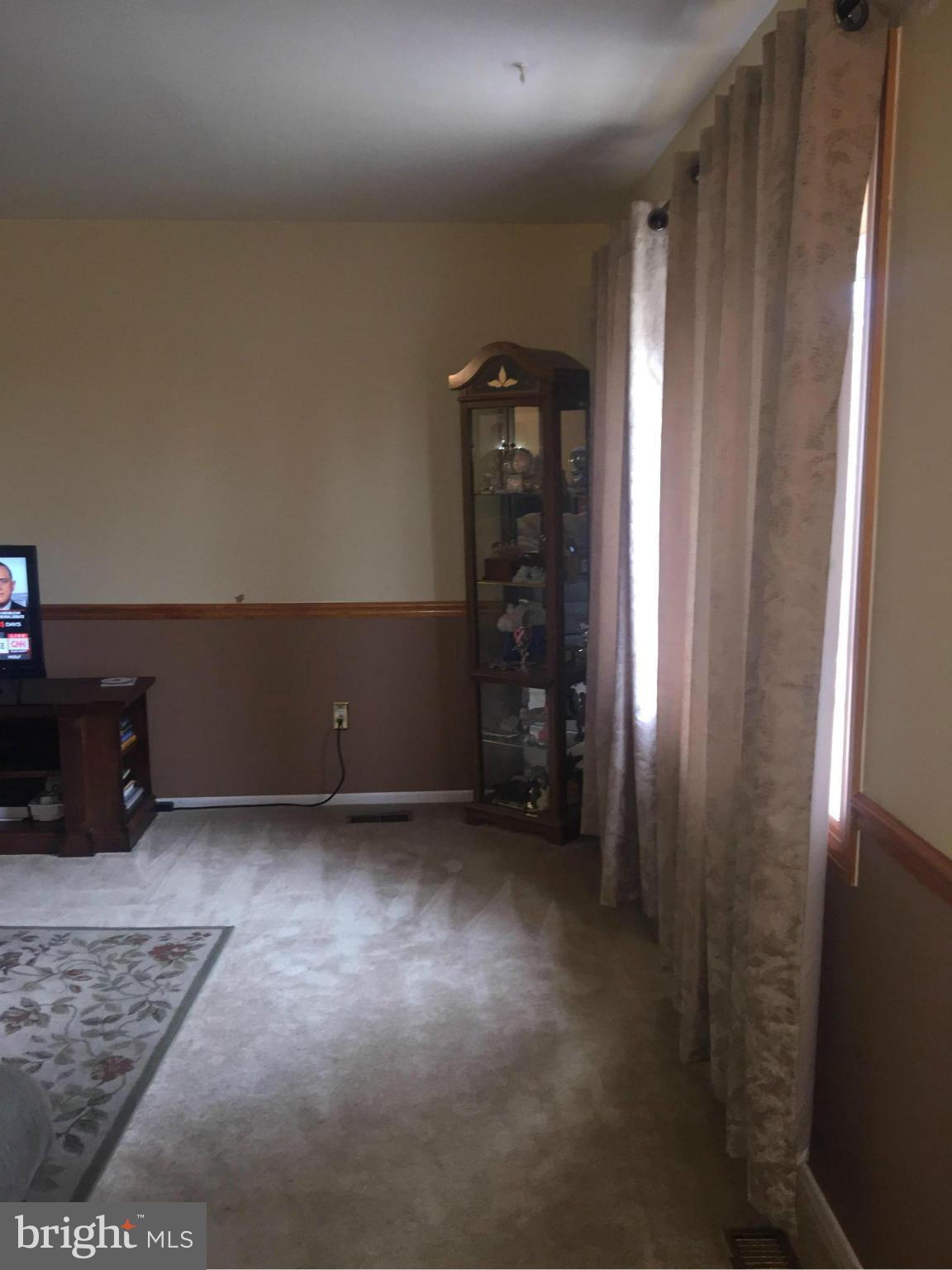 LEXINGTON RUN - Residential