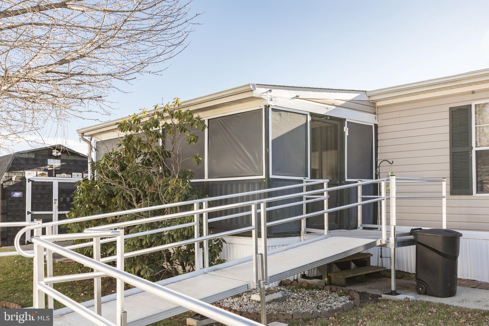 MURRAY MANOR - Residential