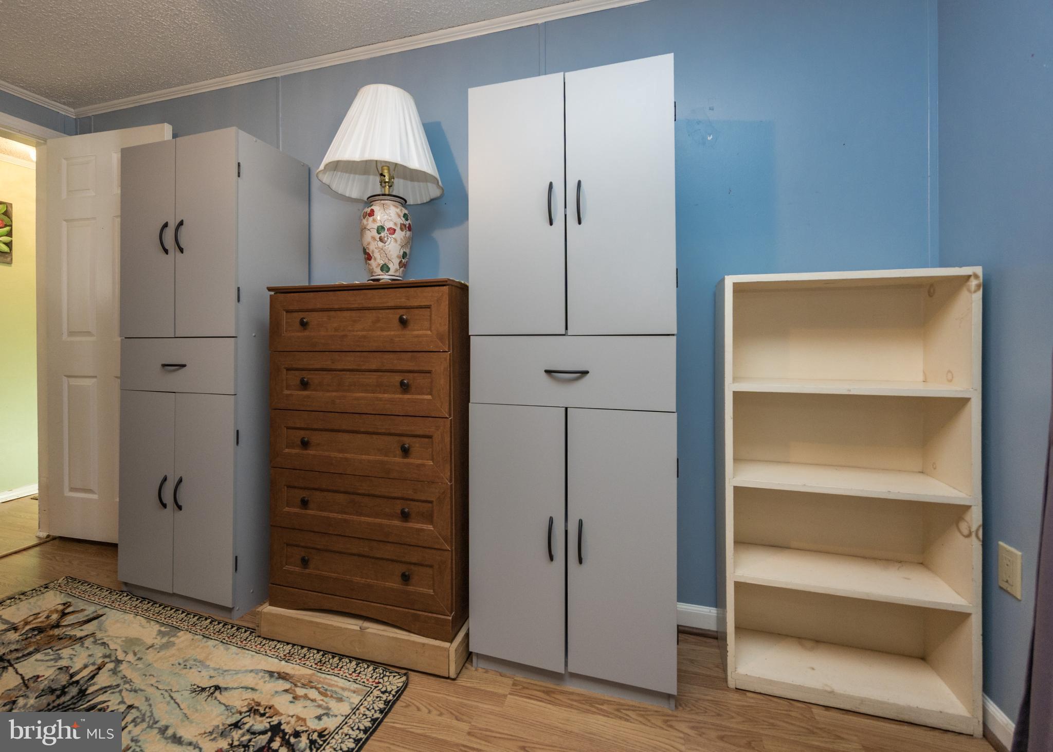 MURRAY MANOR - Residential