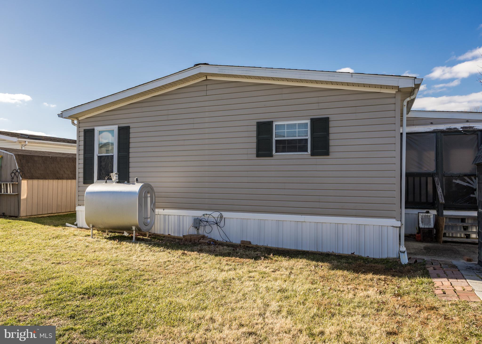 MURRAY MANOR - Residential