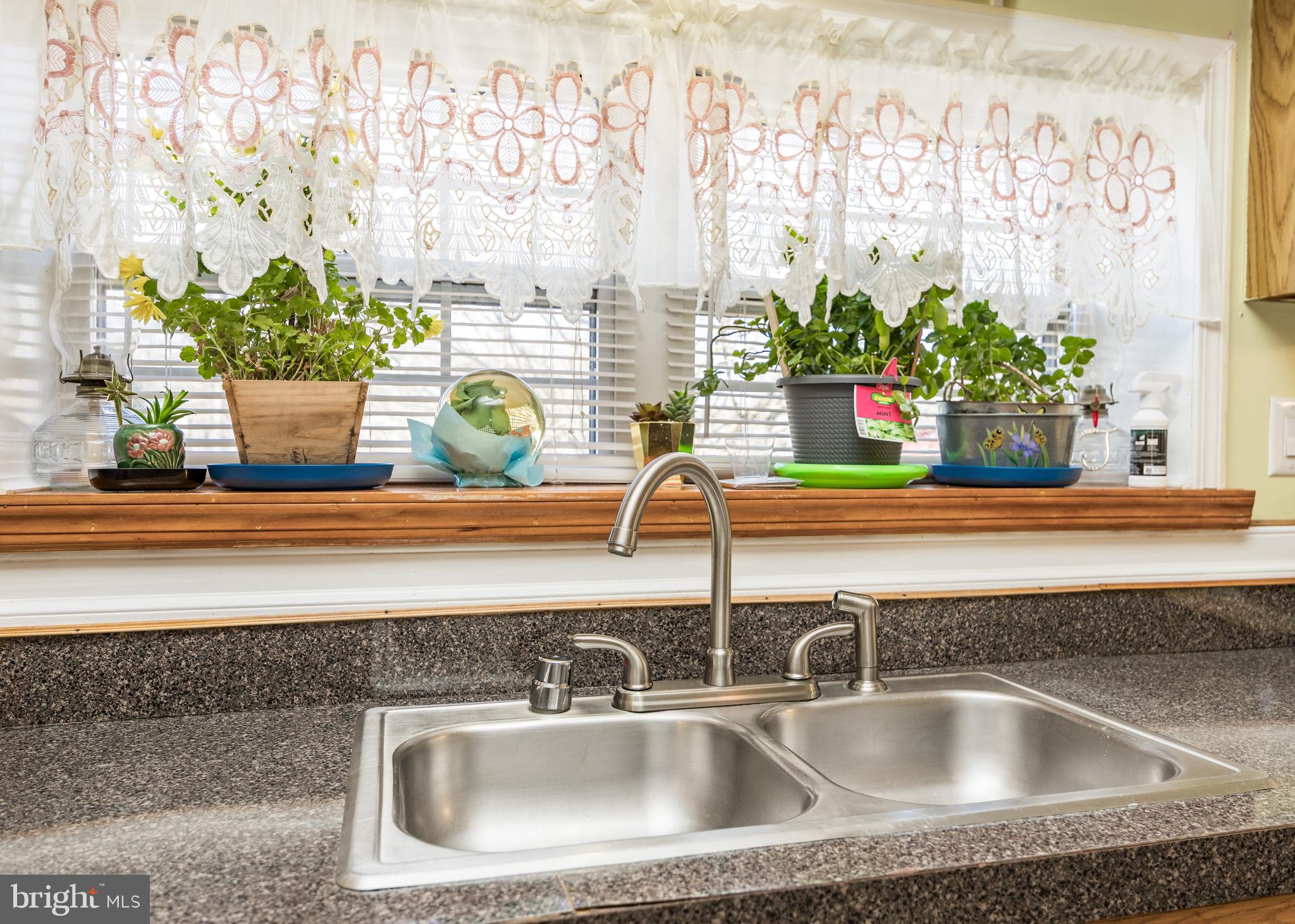 MURRAY MANOR - Residential