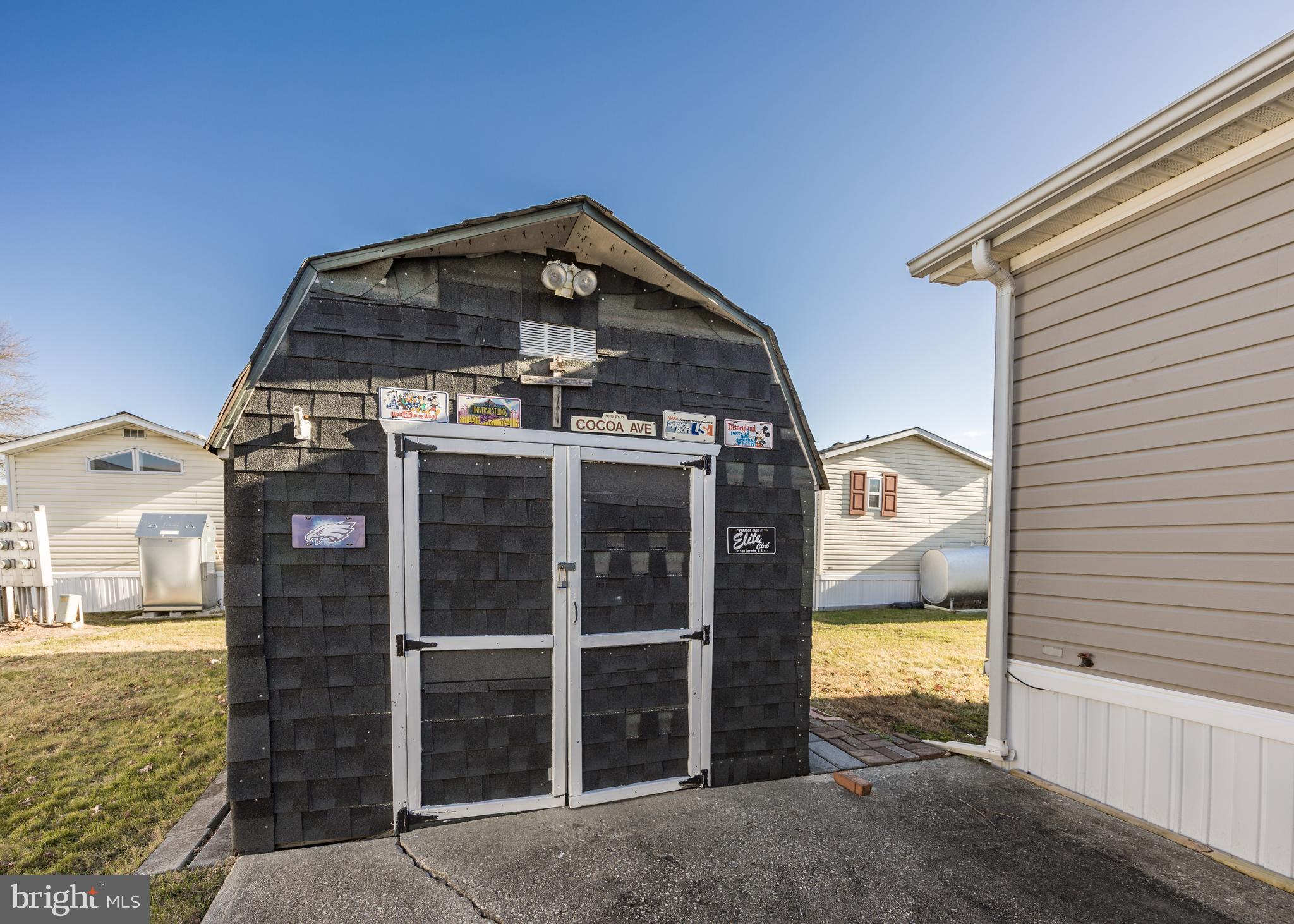 MURRAY MANOR - Residential