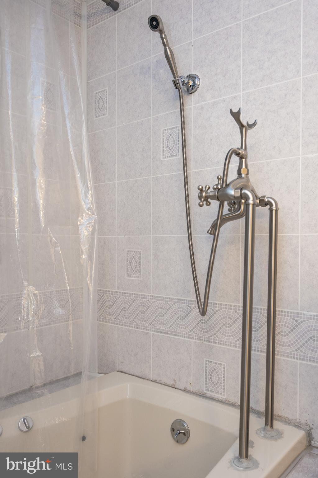 MURRAY MANOR - Residential