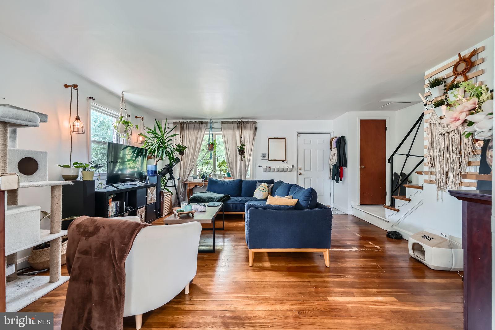 1009 E NORTHERN PARKWAY