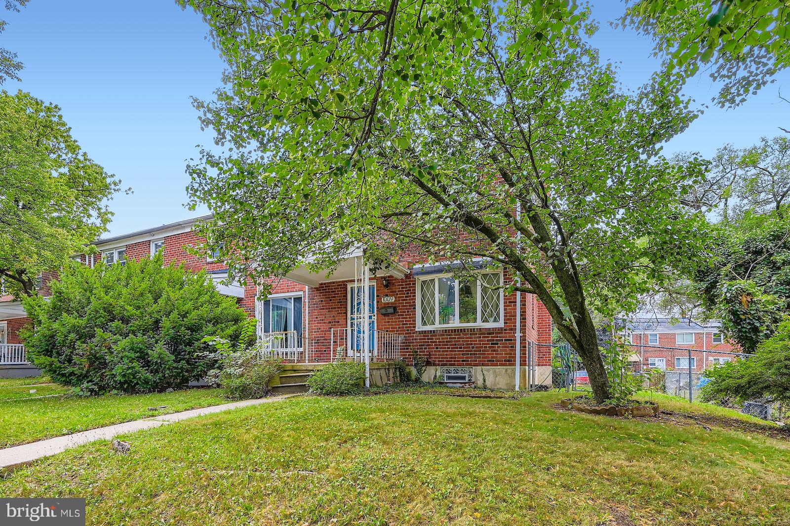 1009 E NORTHERN PARKWAY