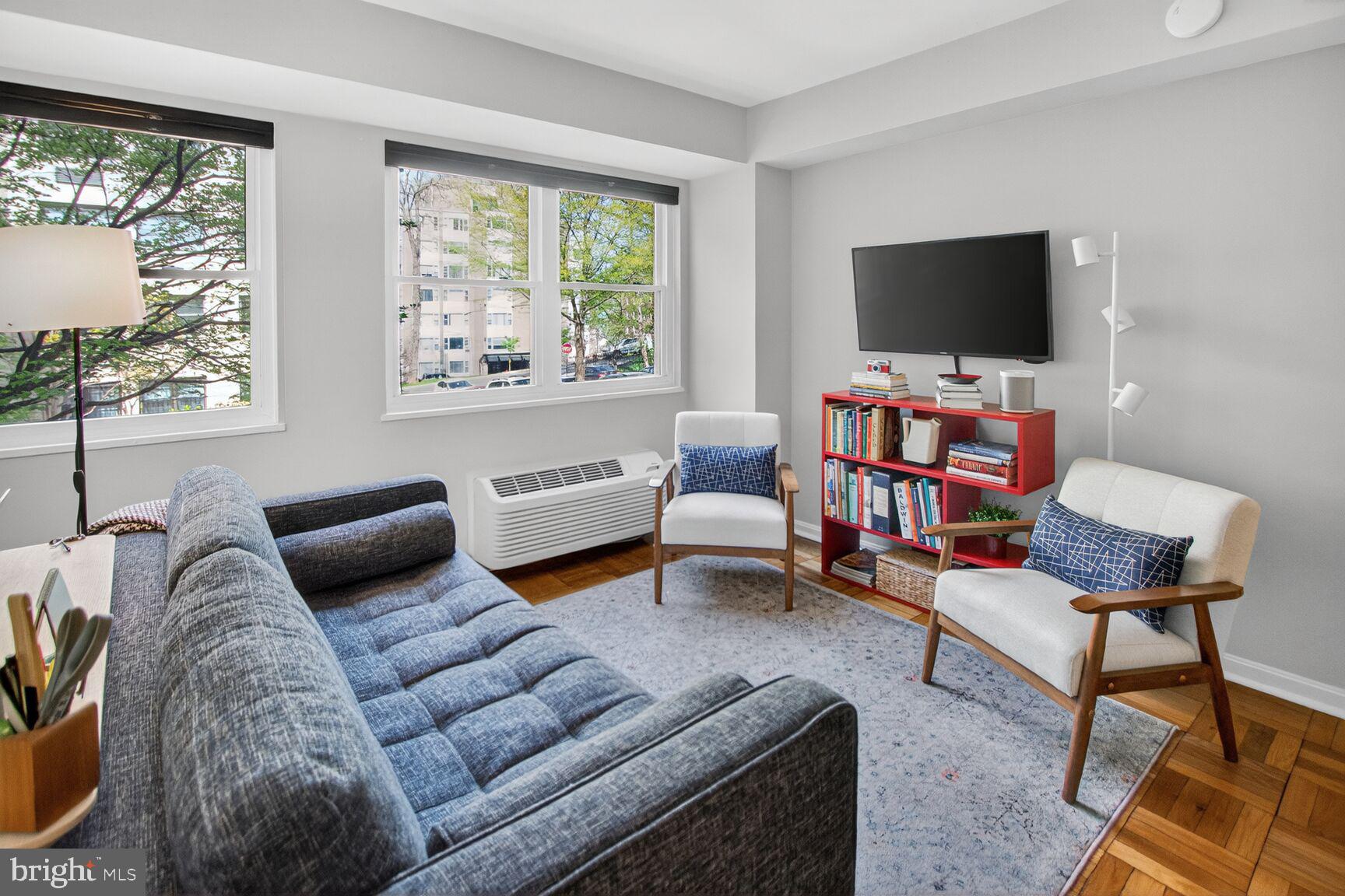 1801 CLYDESDALE PLACE NW 323