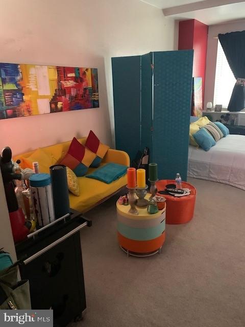 RIVER PLACE NORTH - Residential