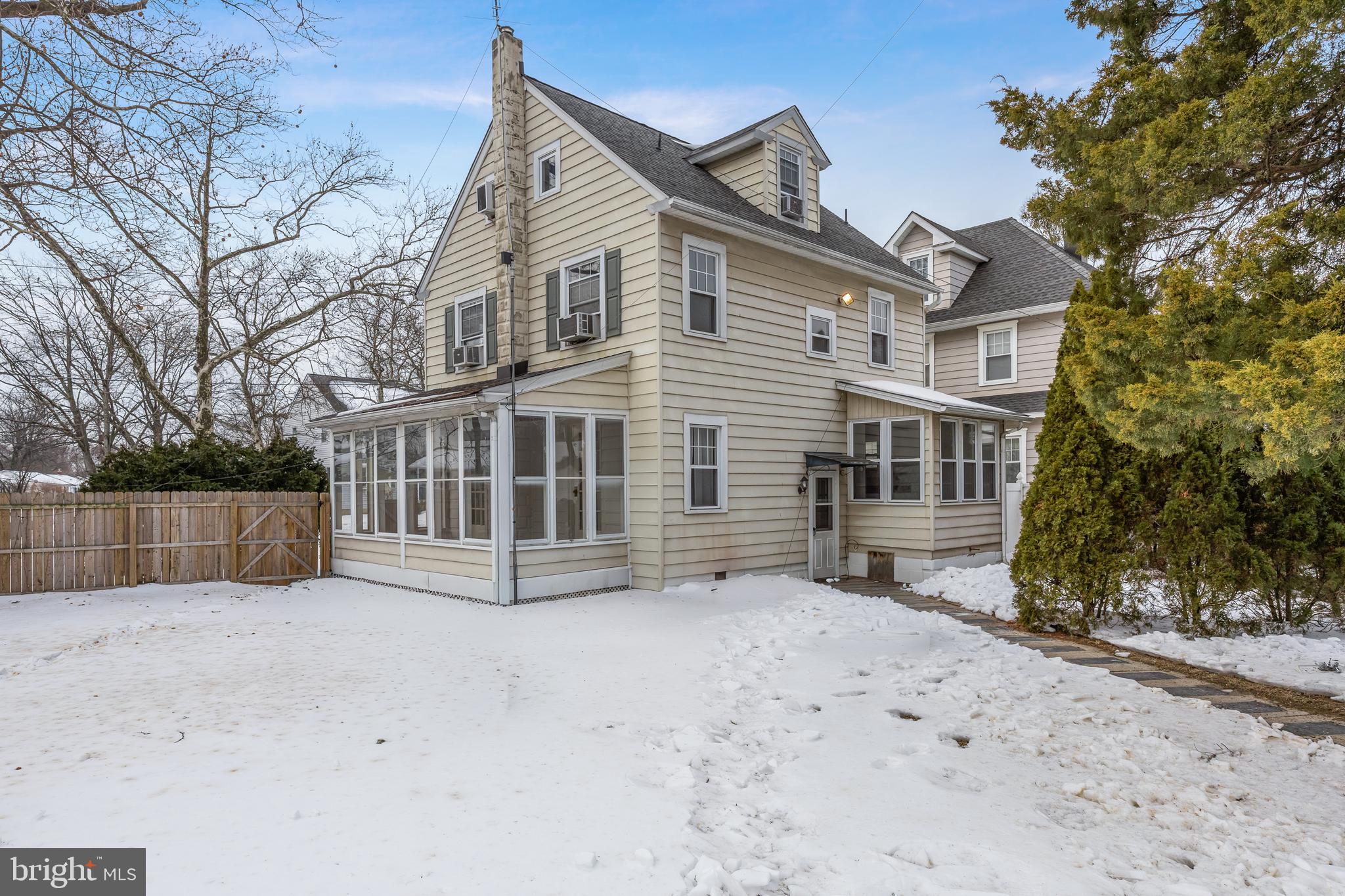 NONE AVA ILABLE - Residential