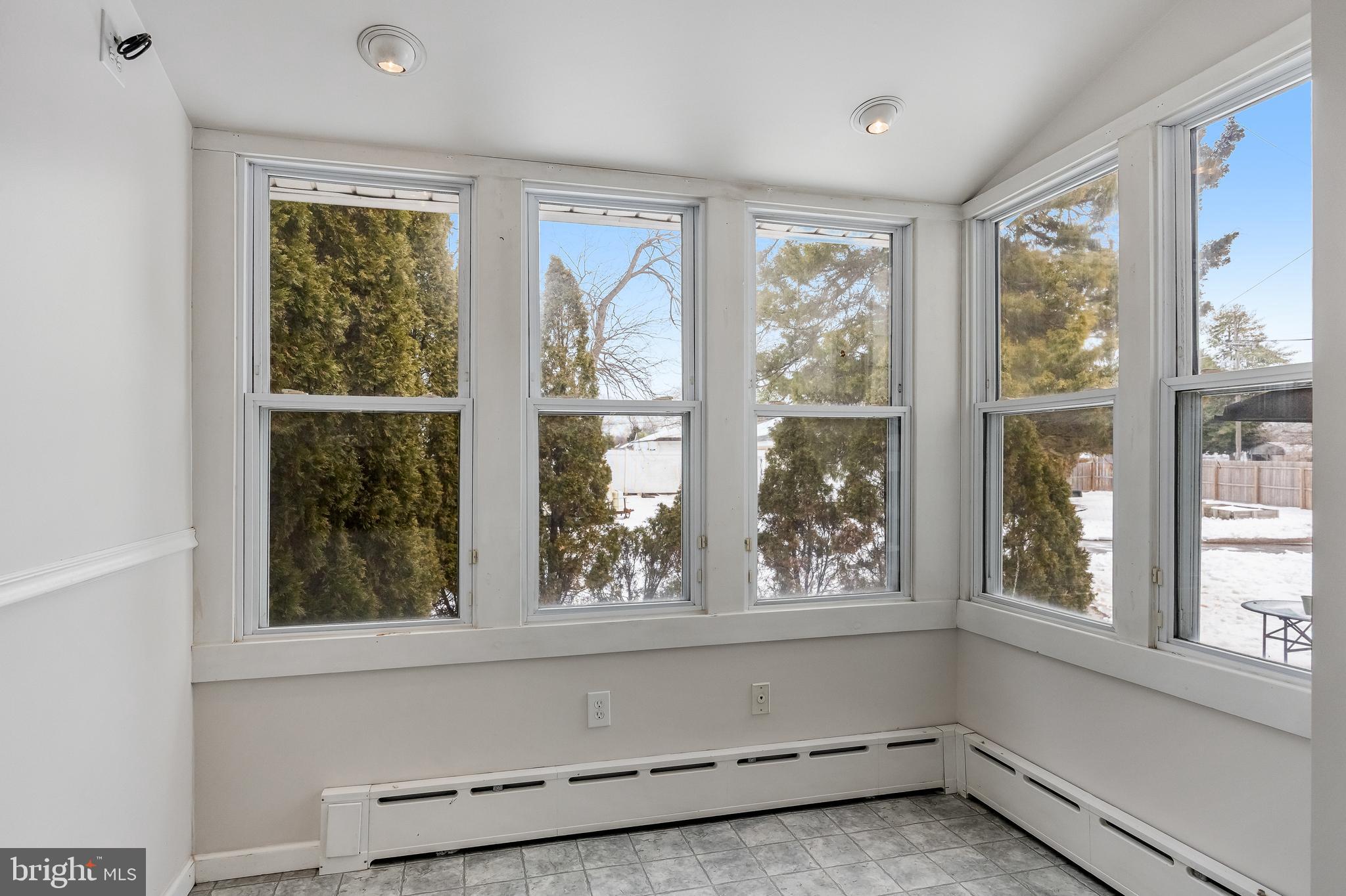 NONE AVA ILABLE - Residential