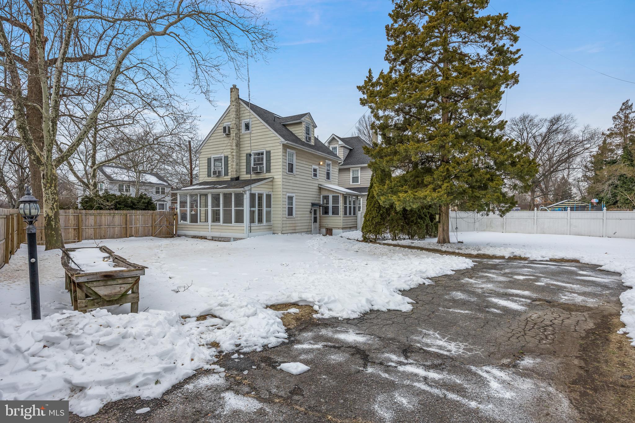 NONE AVA ILABLE - Residential