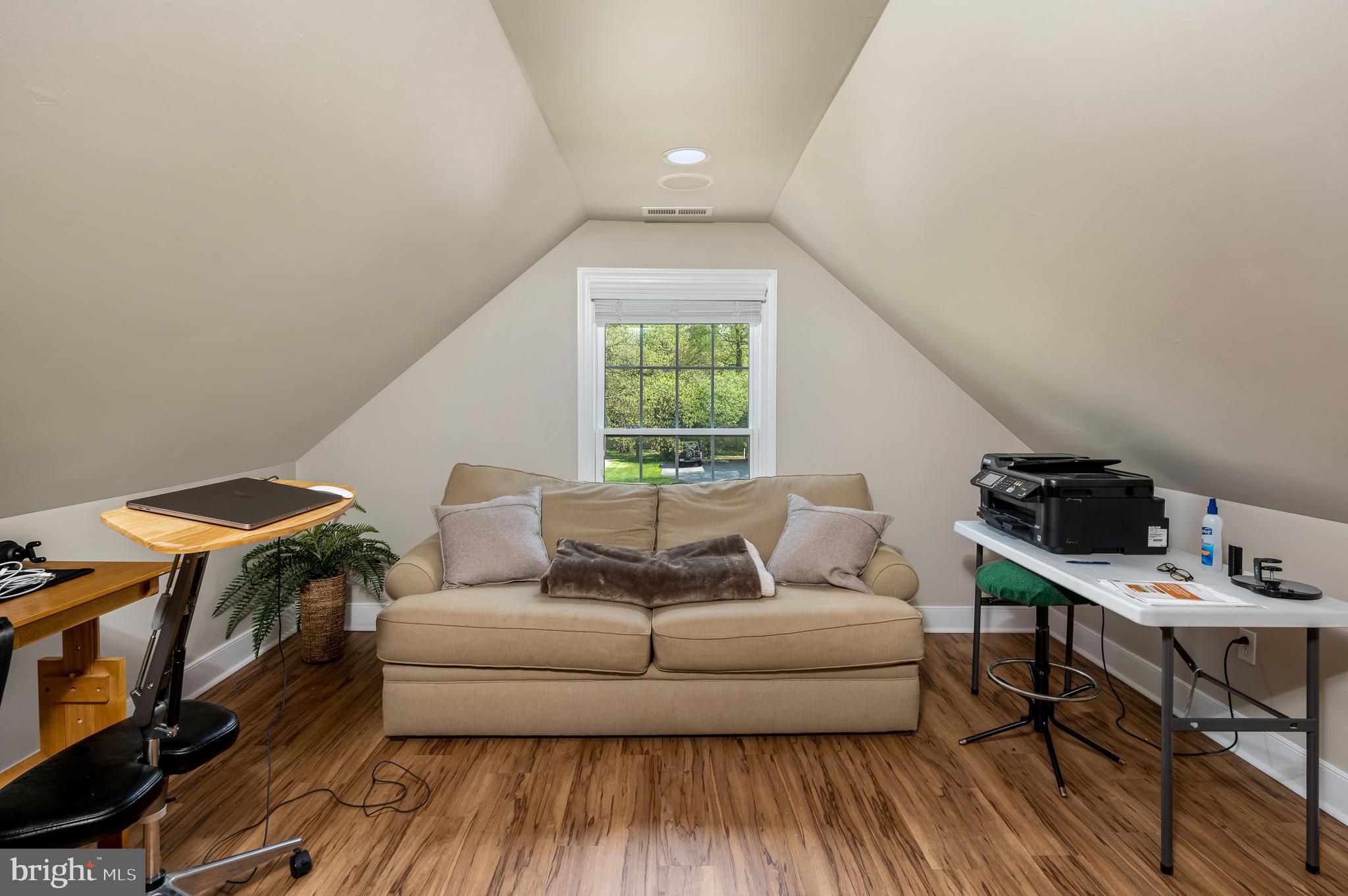 ENCLAV PLEASANT WOOD - Residential