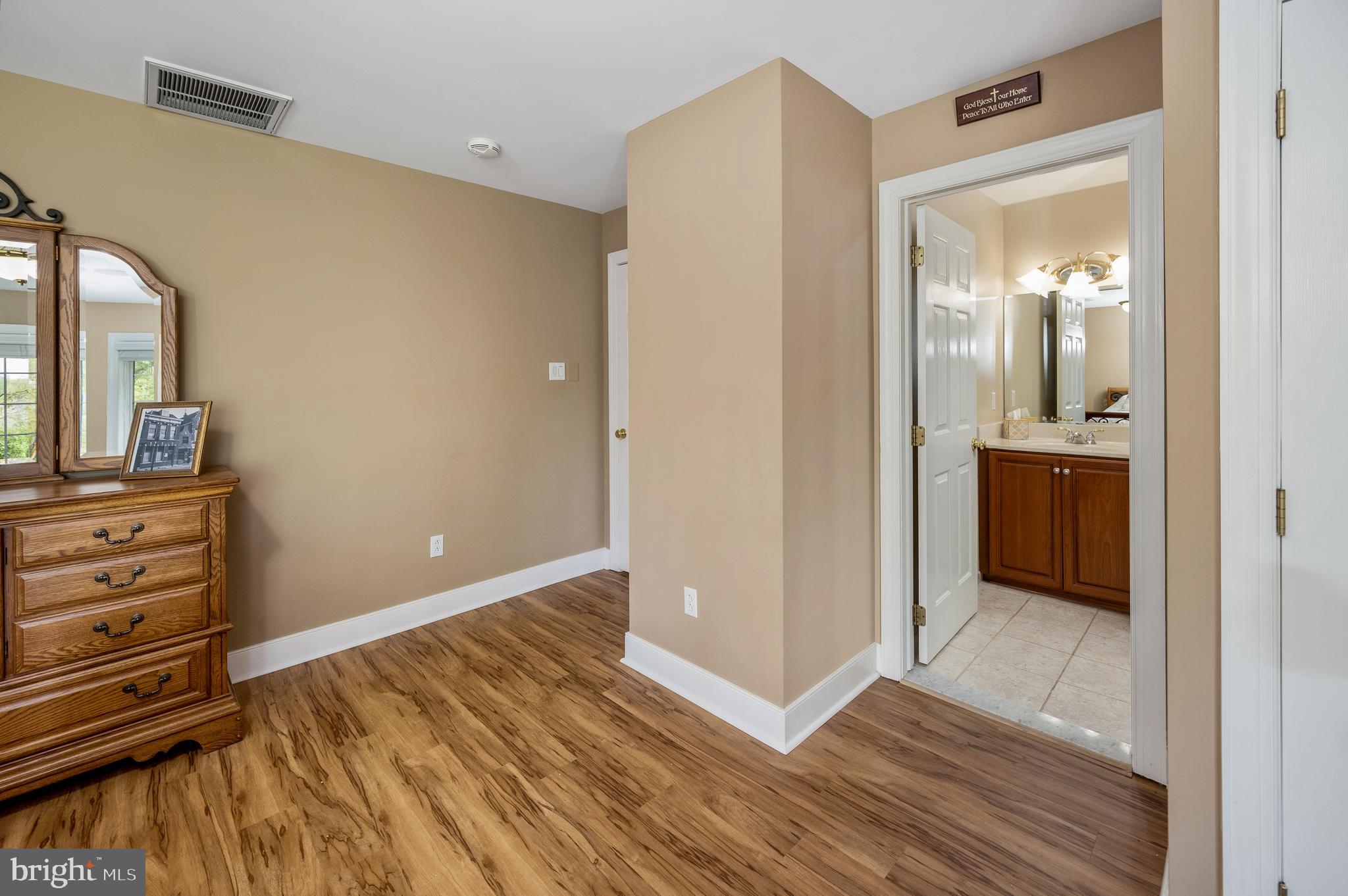 ENCLAV PLEASANT WOOD - Residential