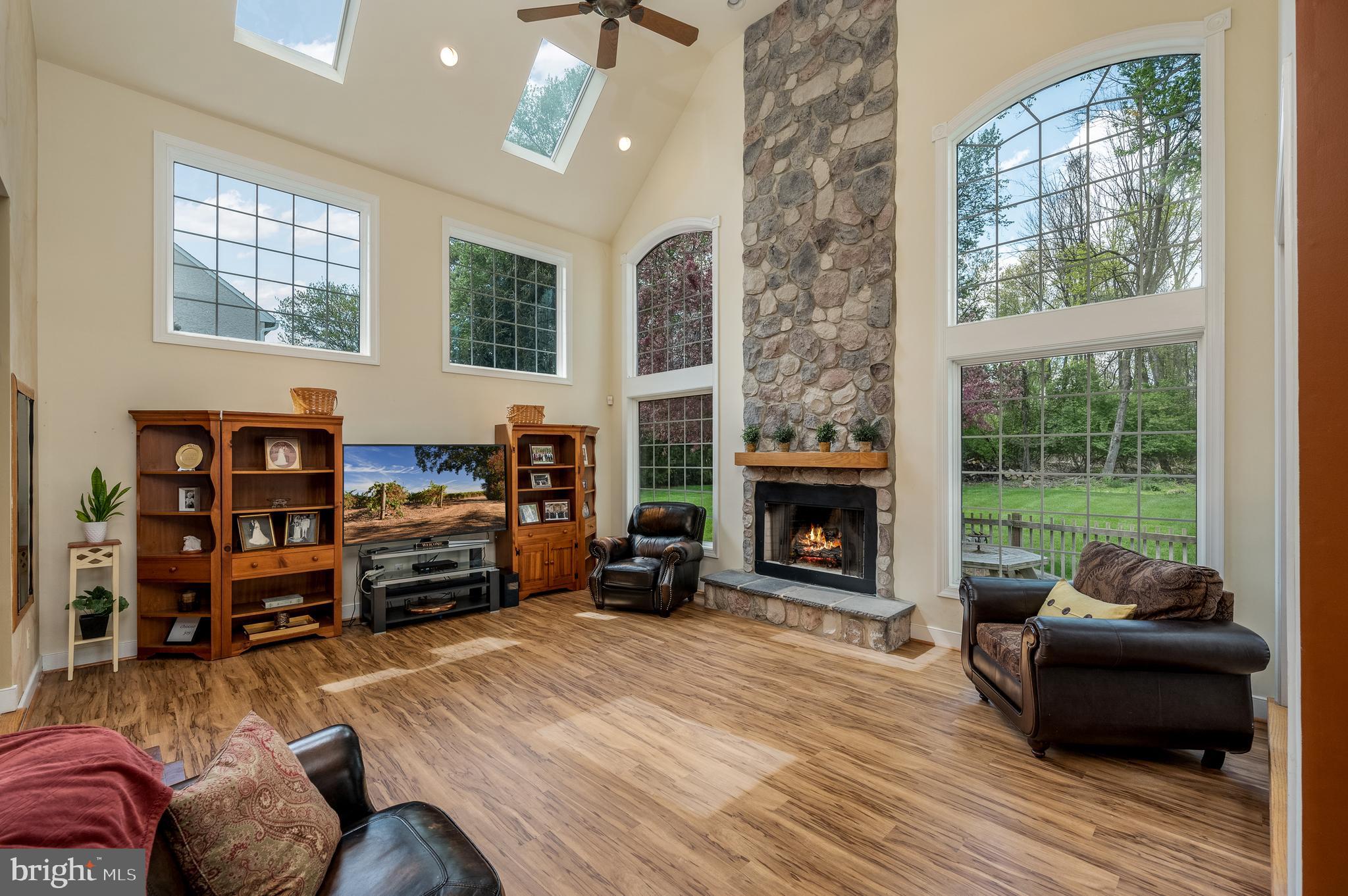 ENCLAV PLEASANT WOOD - Residential