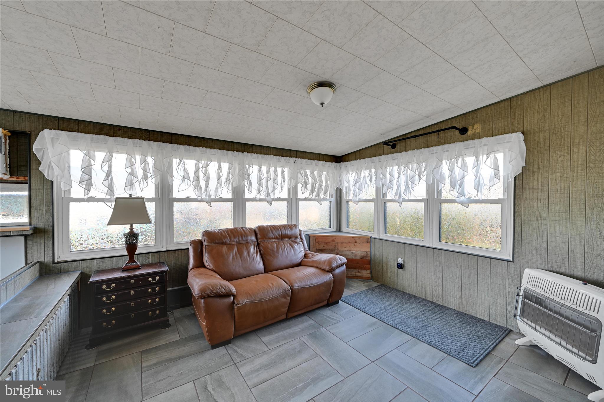 FARMING RIDGE - Residential