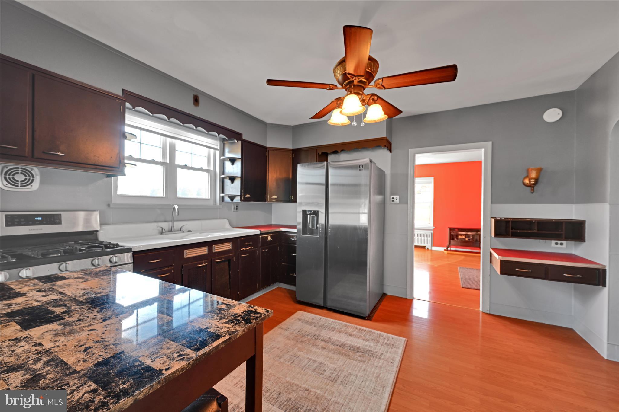 FARMING RIDGE - Residential