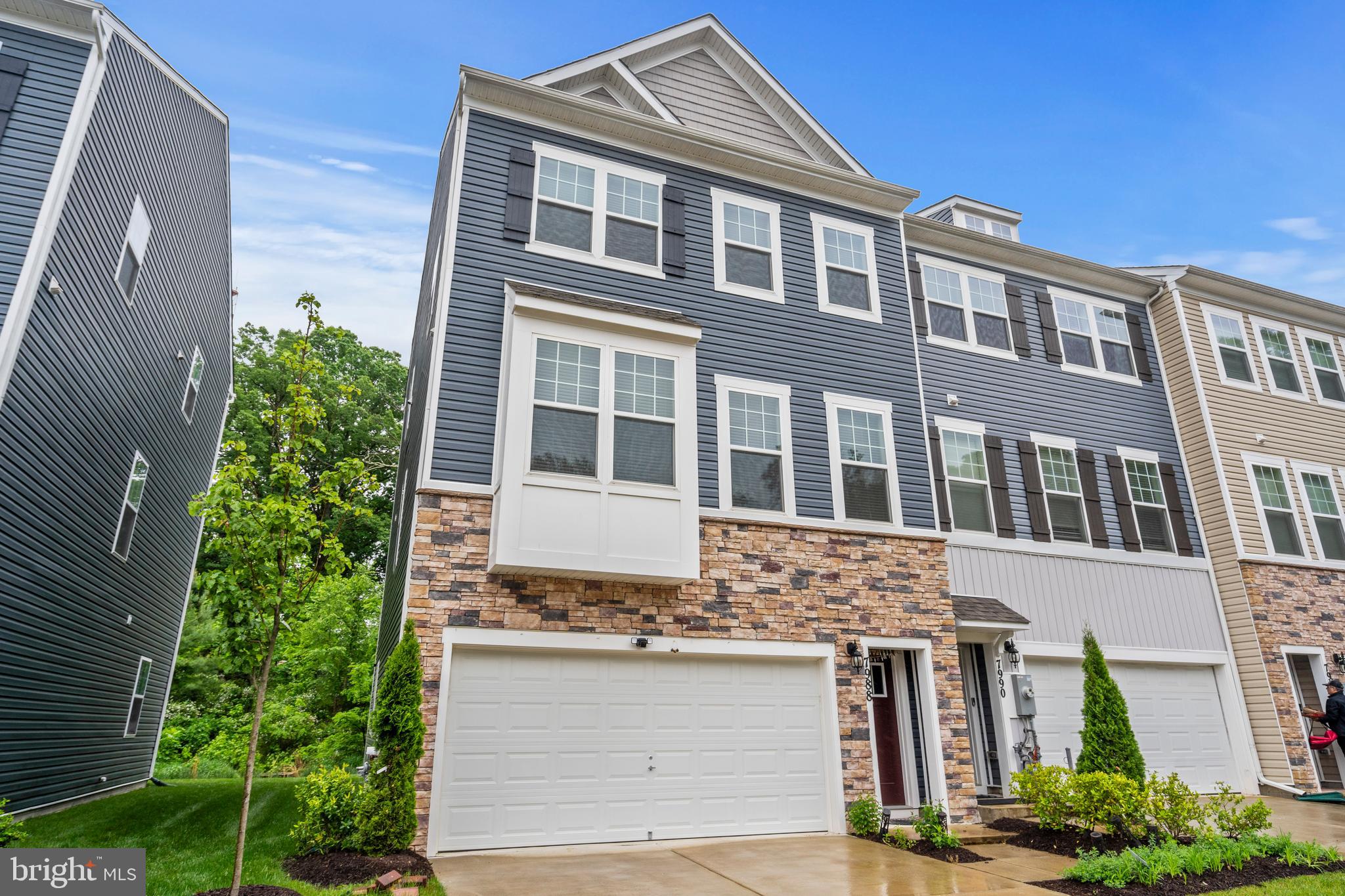 PARKSIDE - Residential Lease