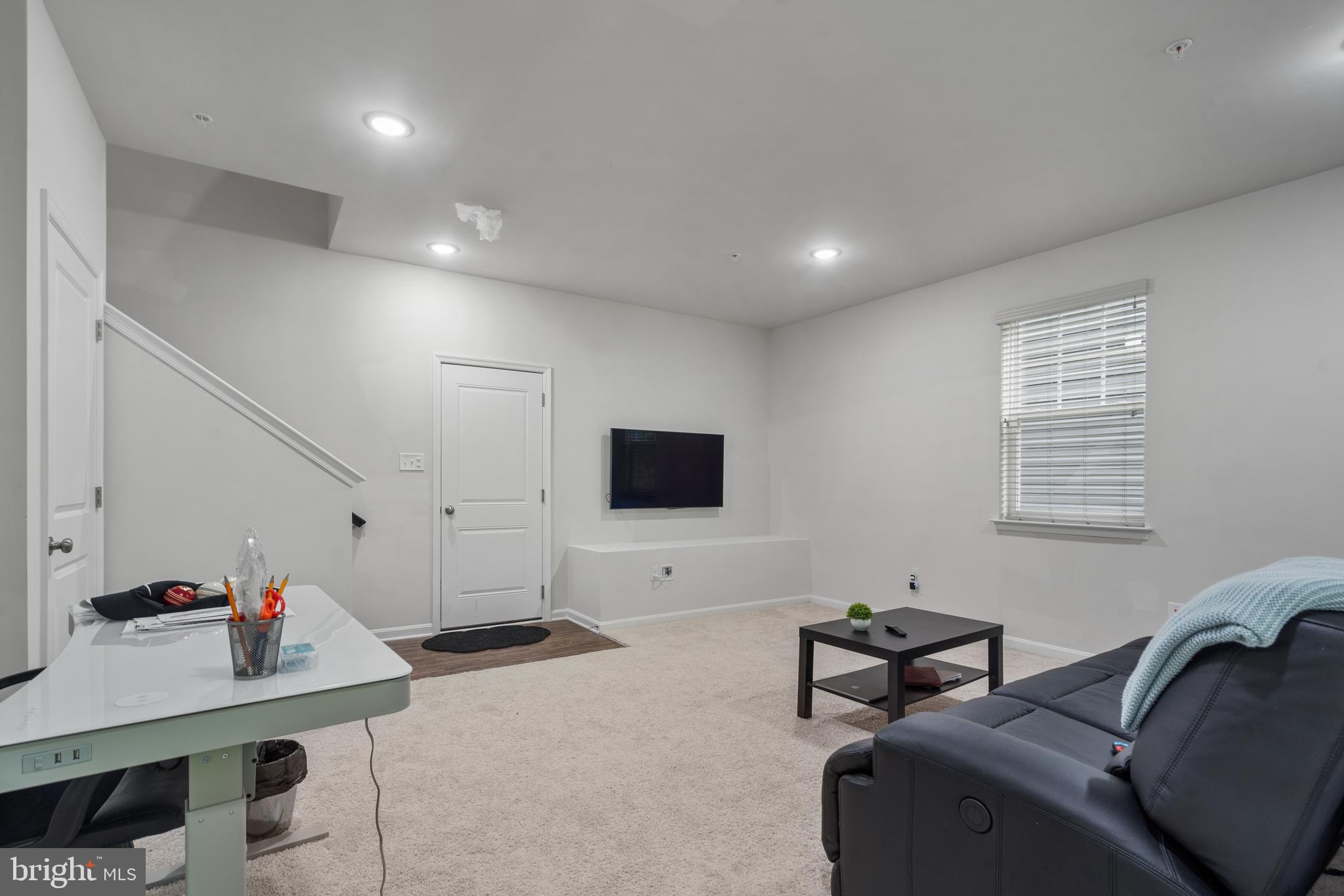 PARKSIDE - Residential Lease