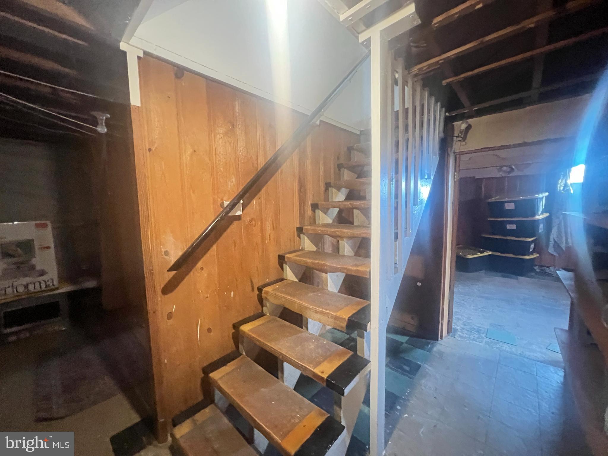 ROCK CREEK KNOLLS - Residential