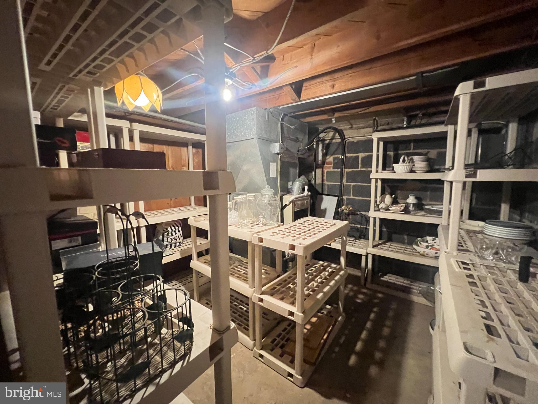 ROCK CREEK KNOLLS - Residential