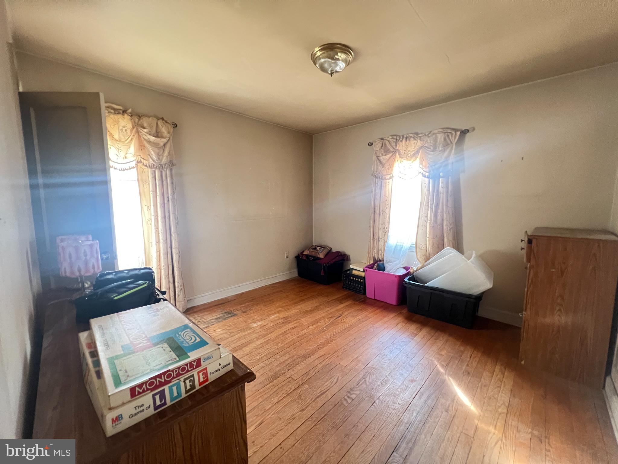 ROCK CREEK KNOLLS - Residential