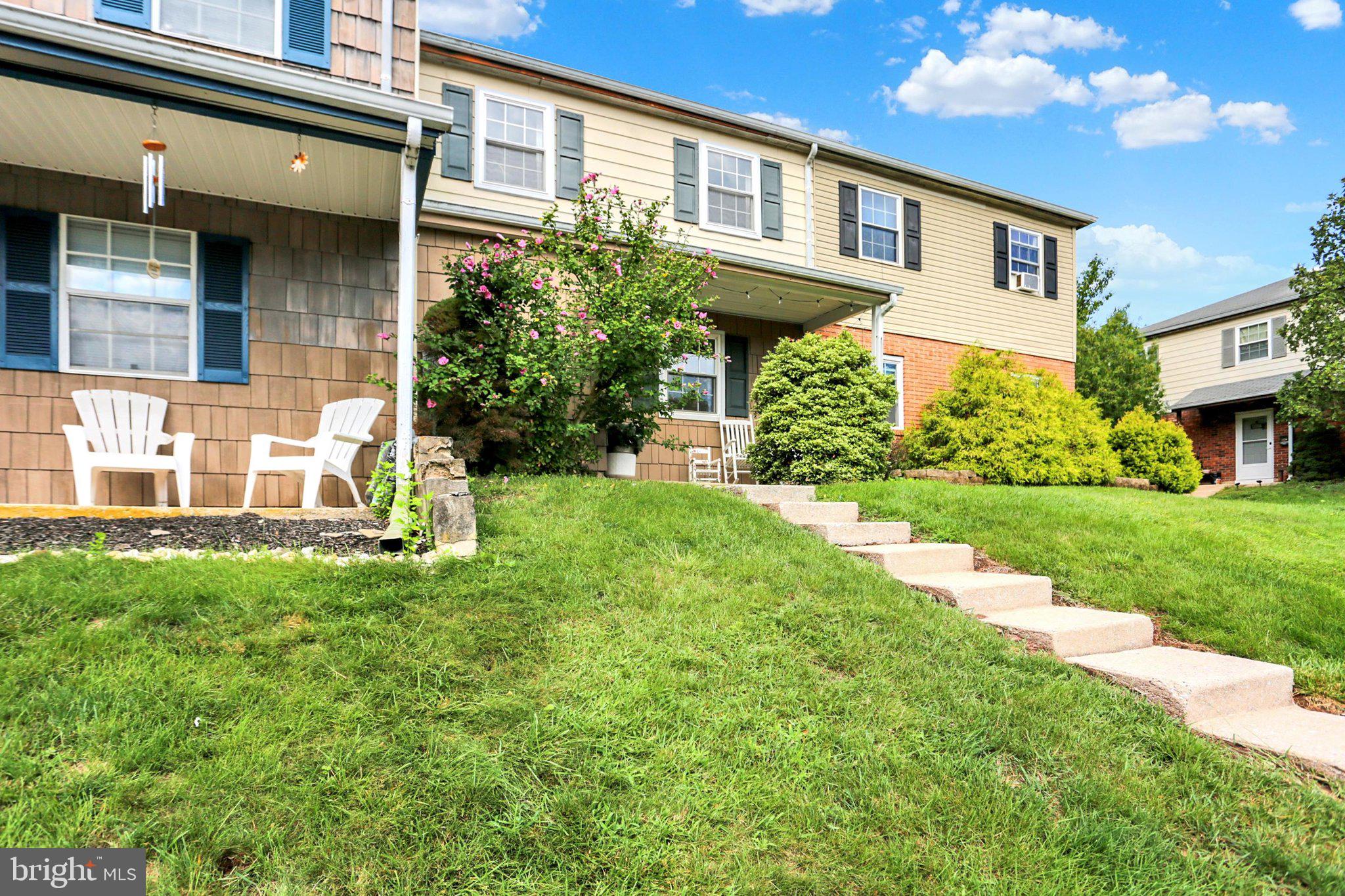 206 LEXINGTON ROAD