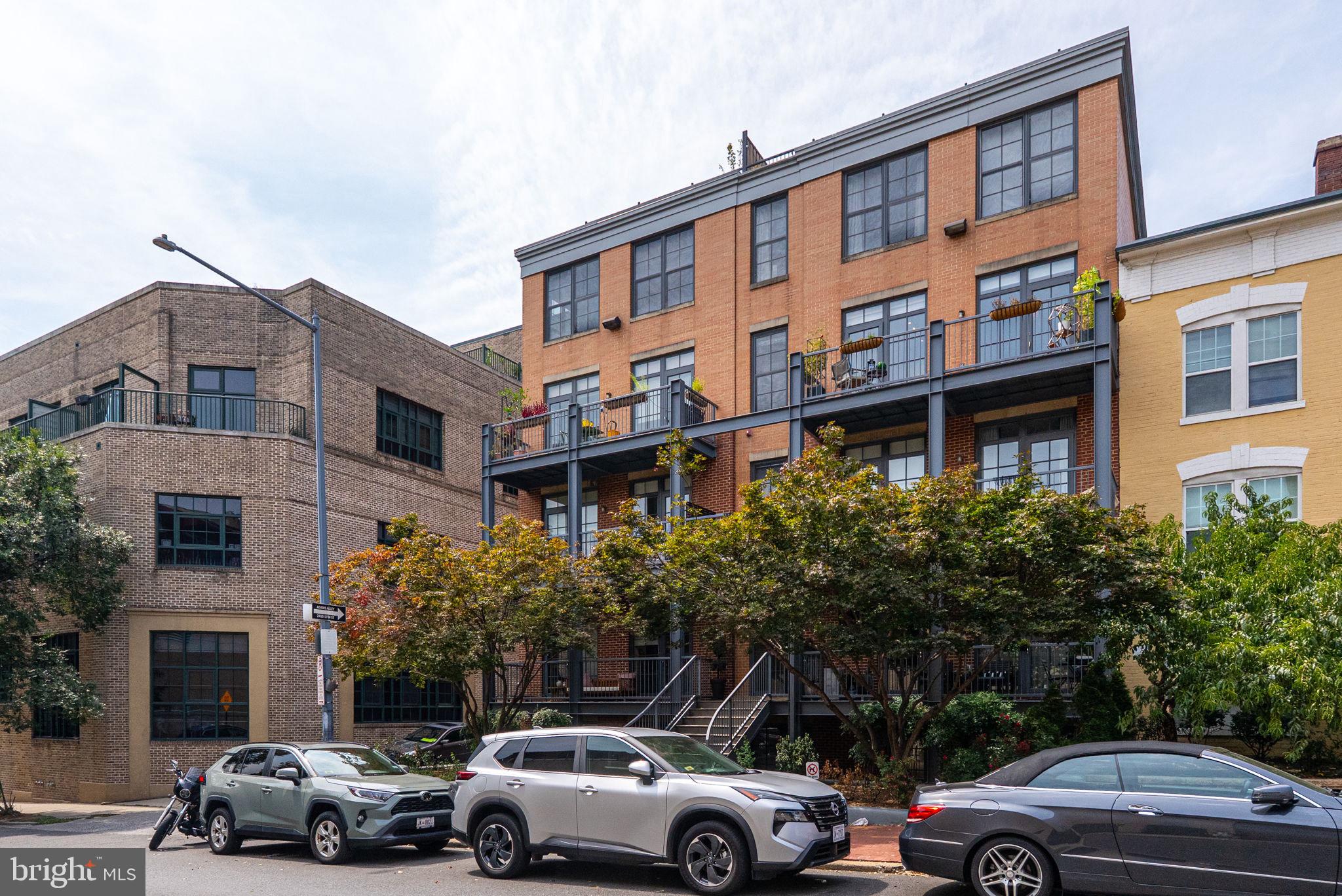 2412 17TH STREET NW 301