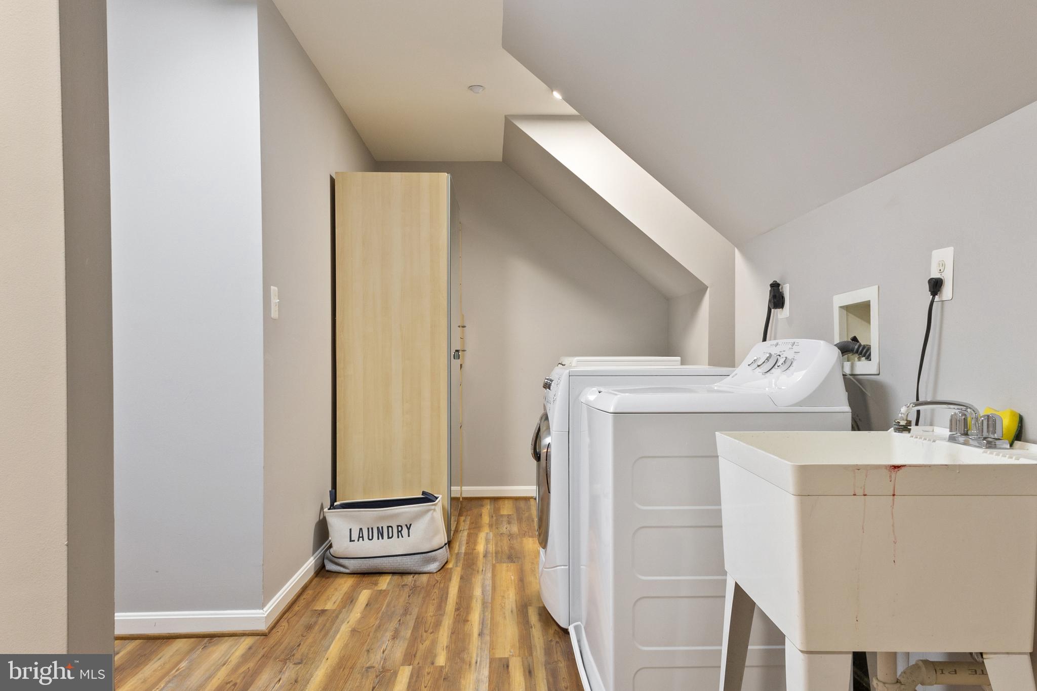 OLD MILL BOTTOM ESTATES - Residential