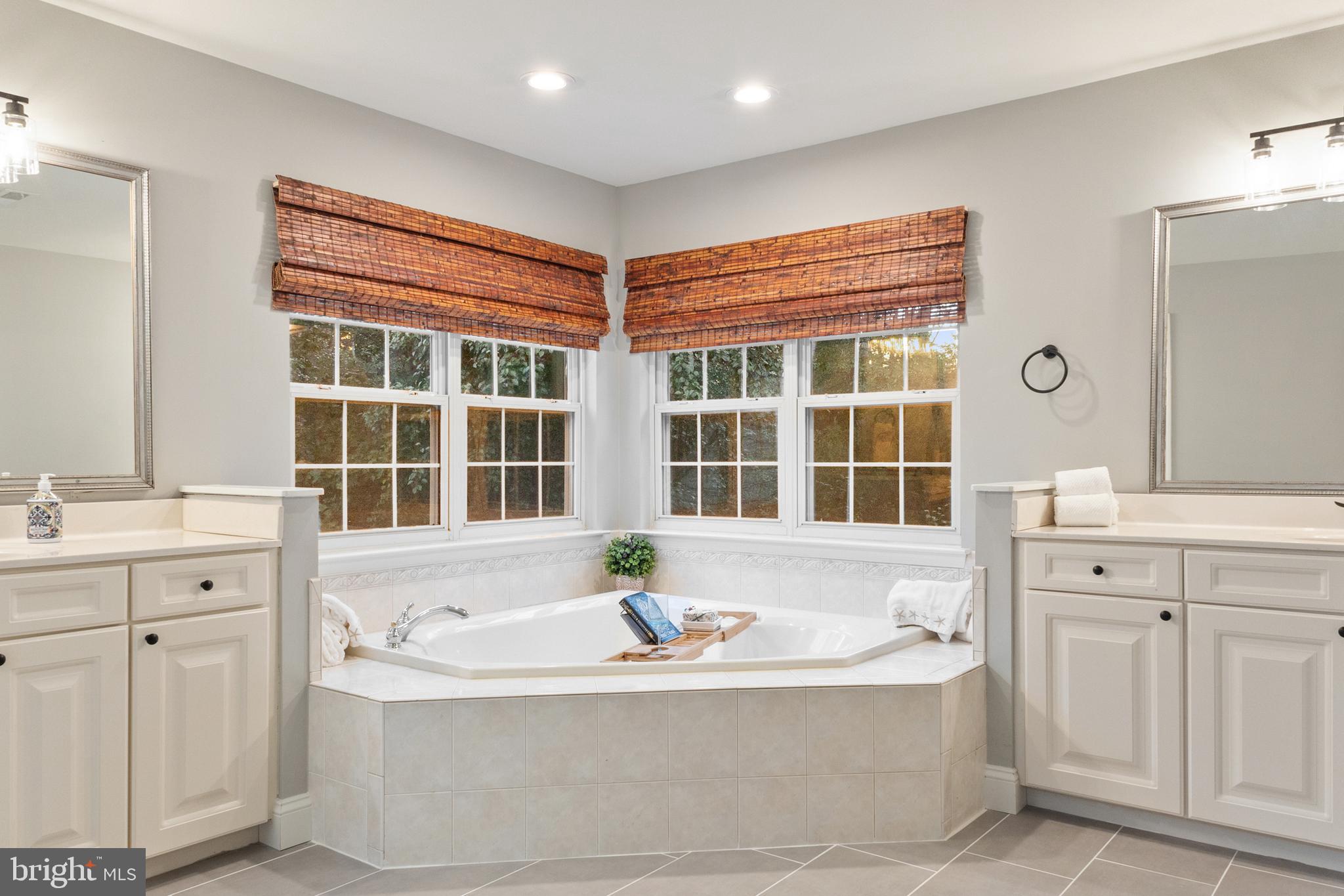 OLD MILL BOTTOM ESTATES - Residential