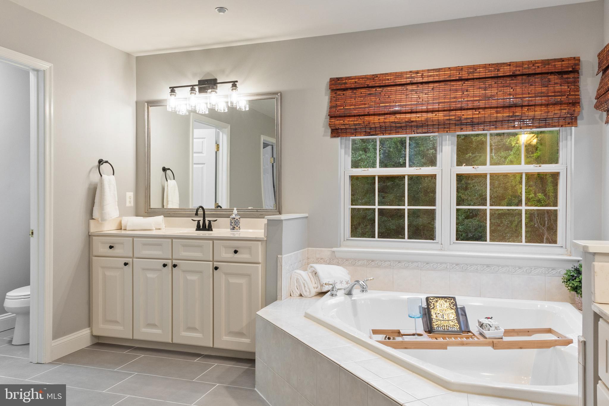 OLD MILL BOTTOM ESTATES - Residential