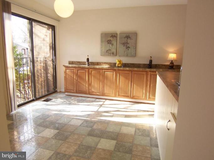 ANNANDALE - Residential