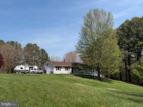 874 TRUSLOW ROAD FREDERICKSBURG VA 22406
