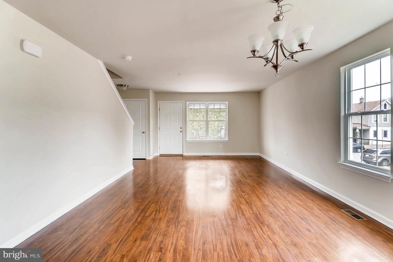 MOUNT WINANS - Residential