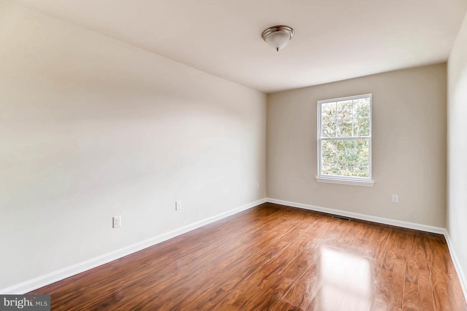 MOUNT WINANS - Residential