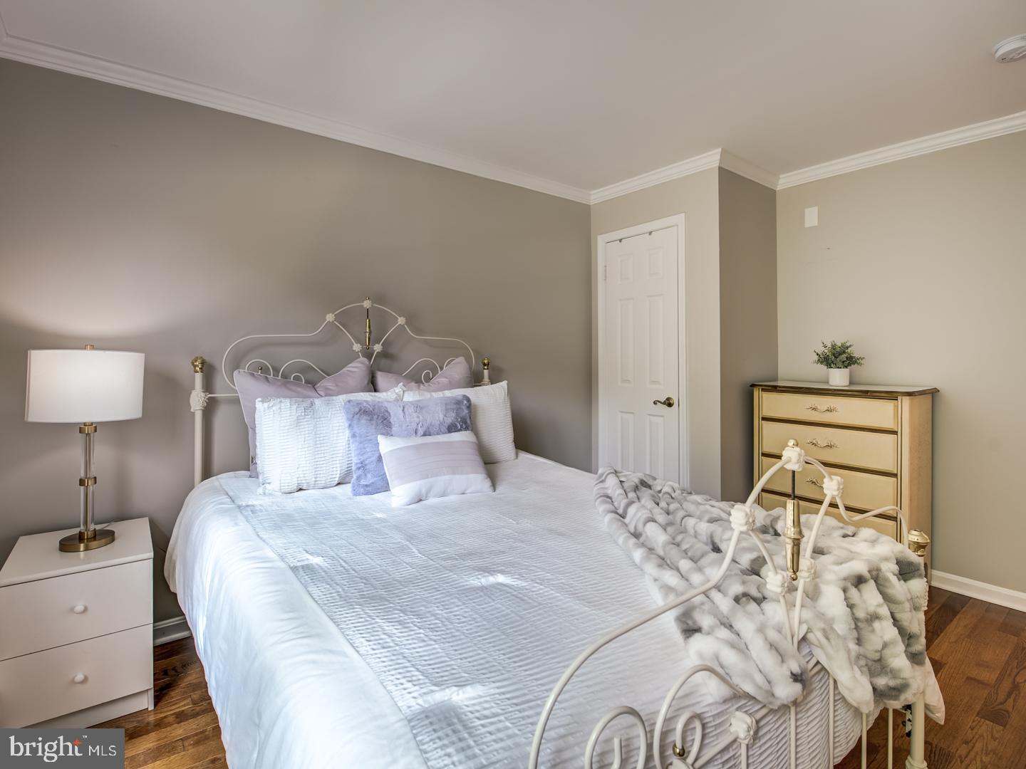 VAN DORN VILLAGE - Residential