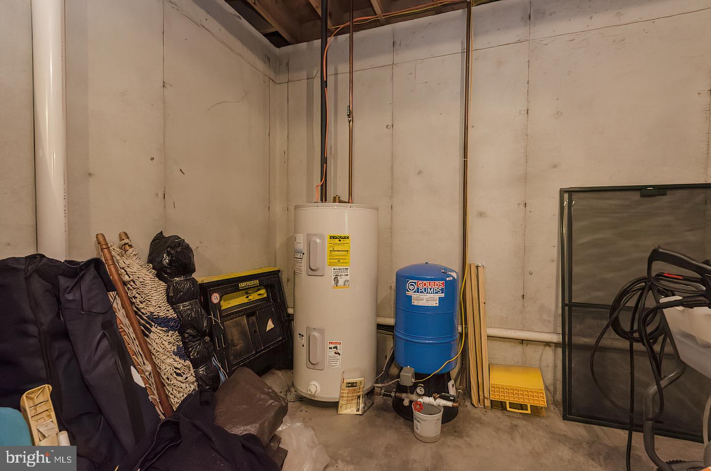 SOMERSET - Residential