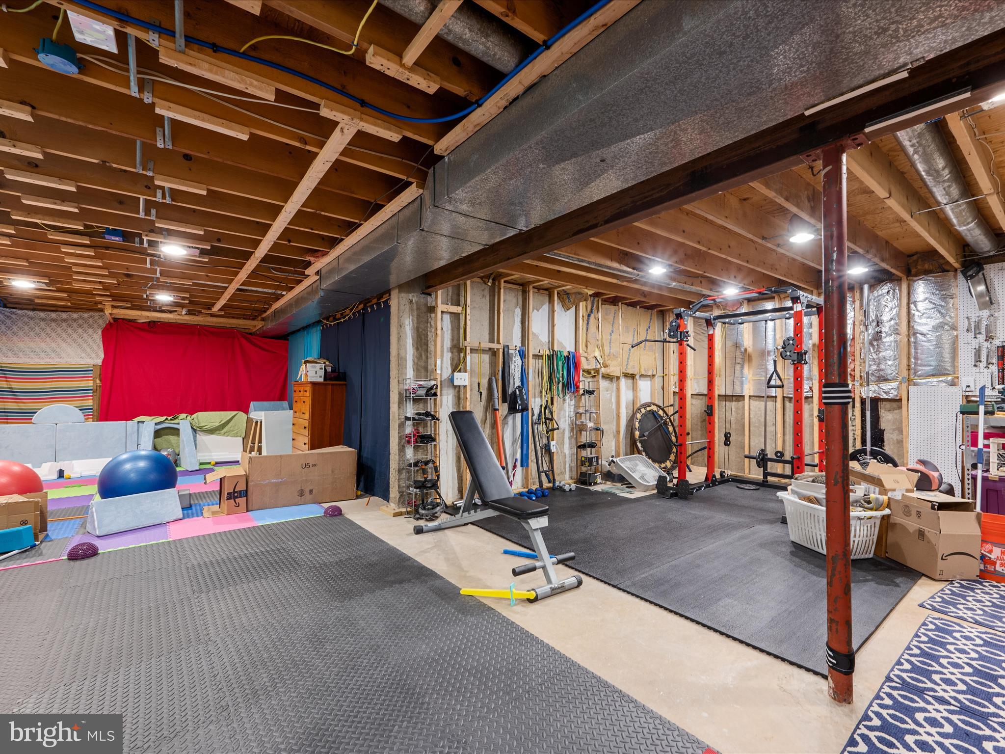 OAKENSHAW - Residential