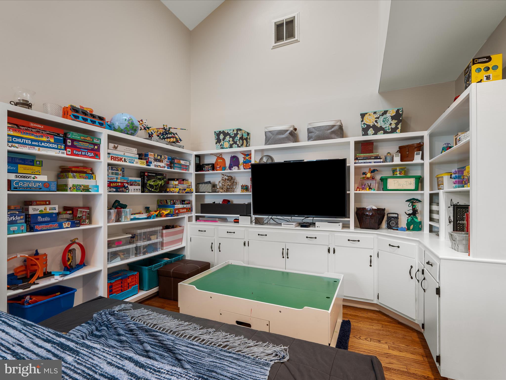 OAKENSHAW - Residential