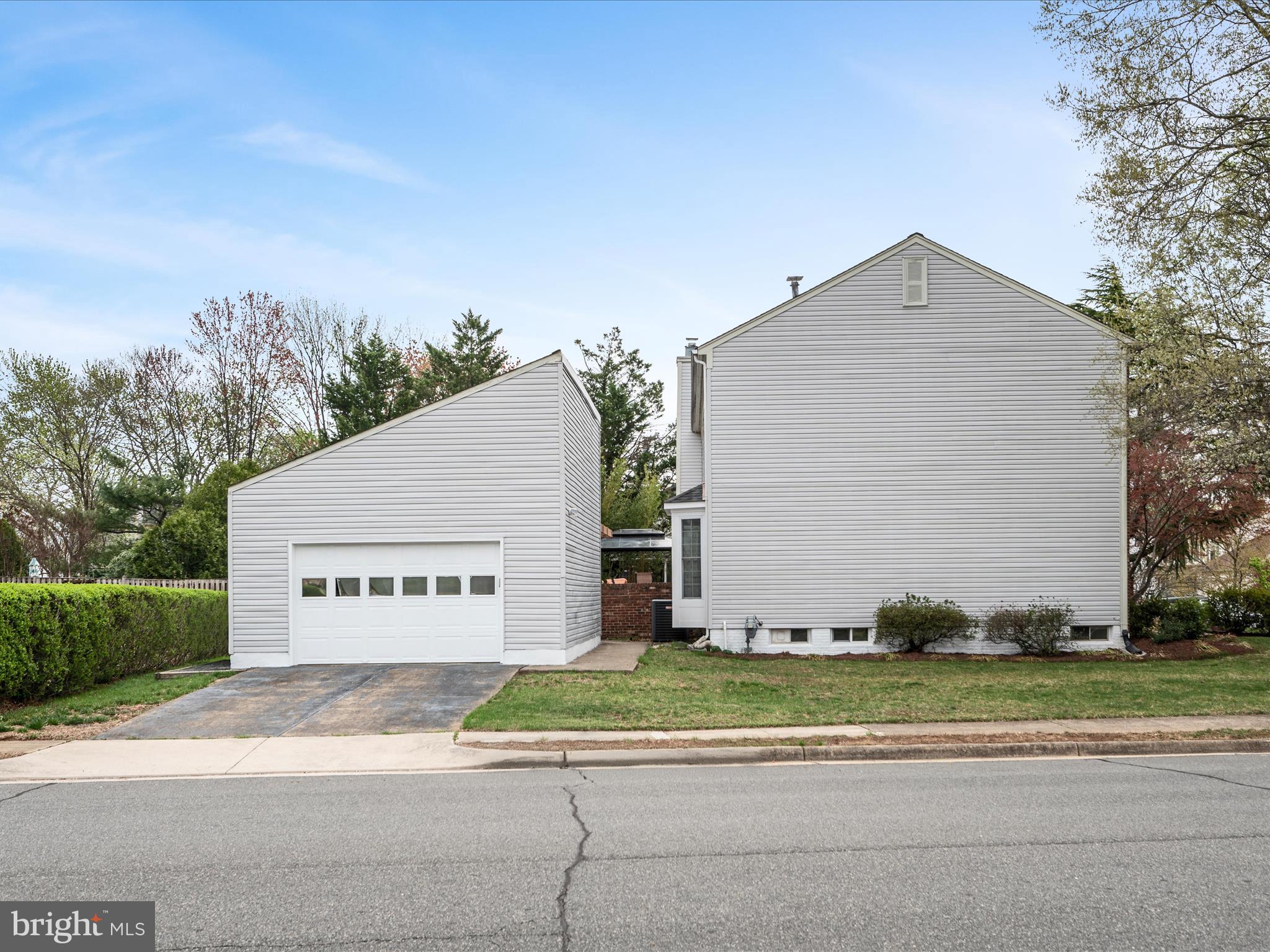OAKENSHAW - Residential