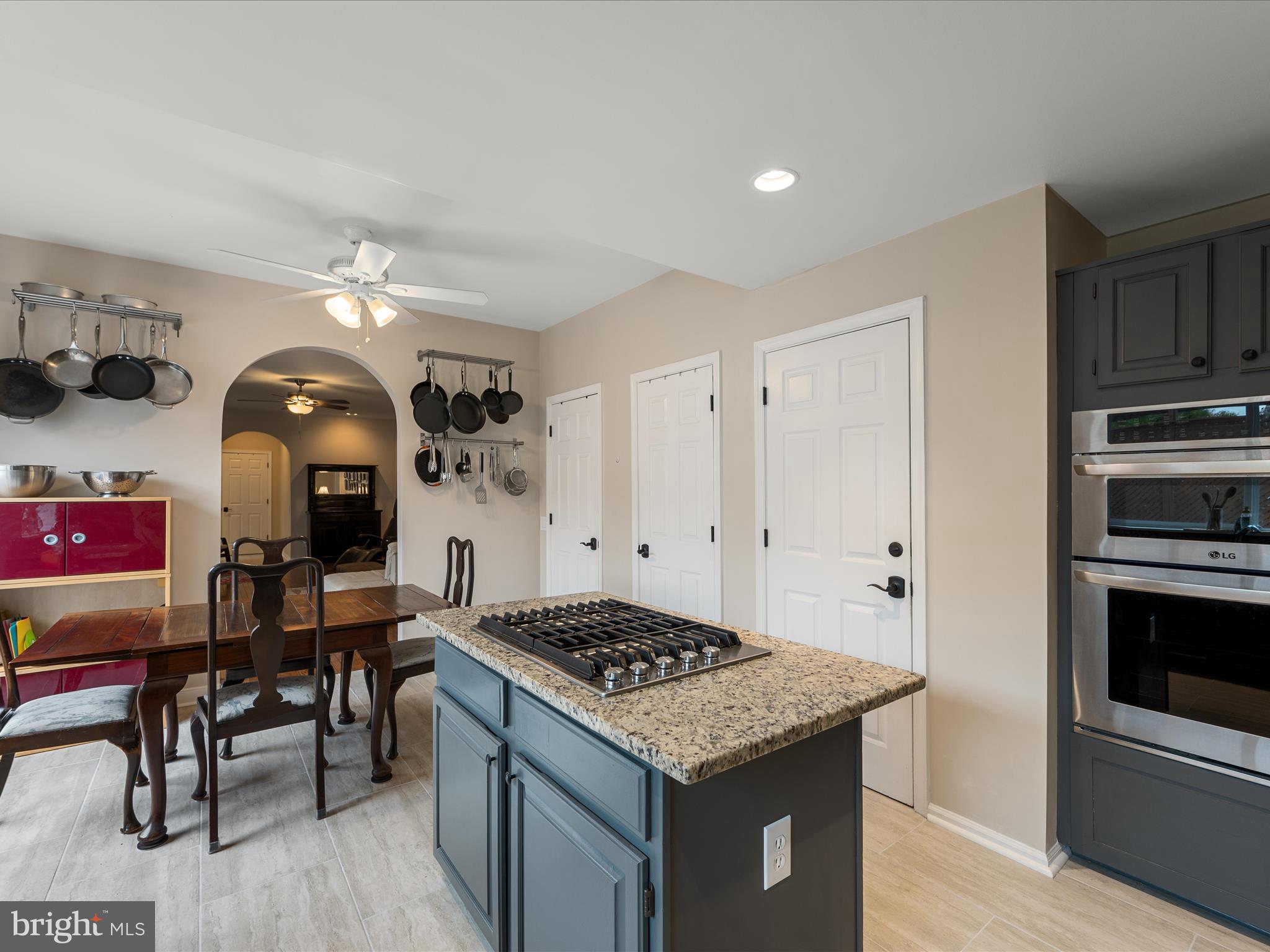 OAKENSHAW - Residential