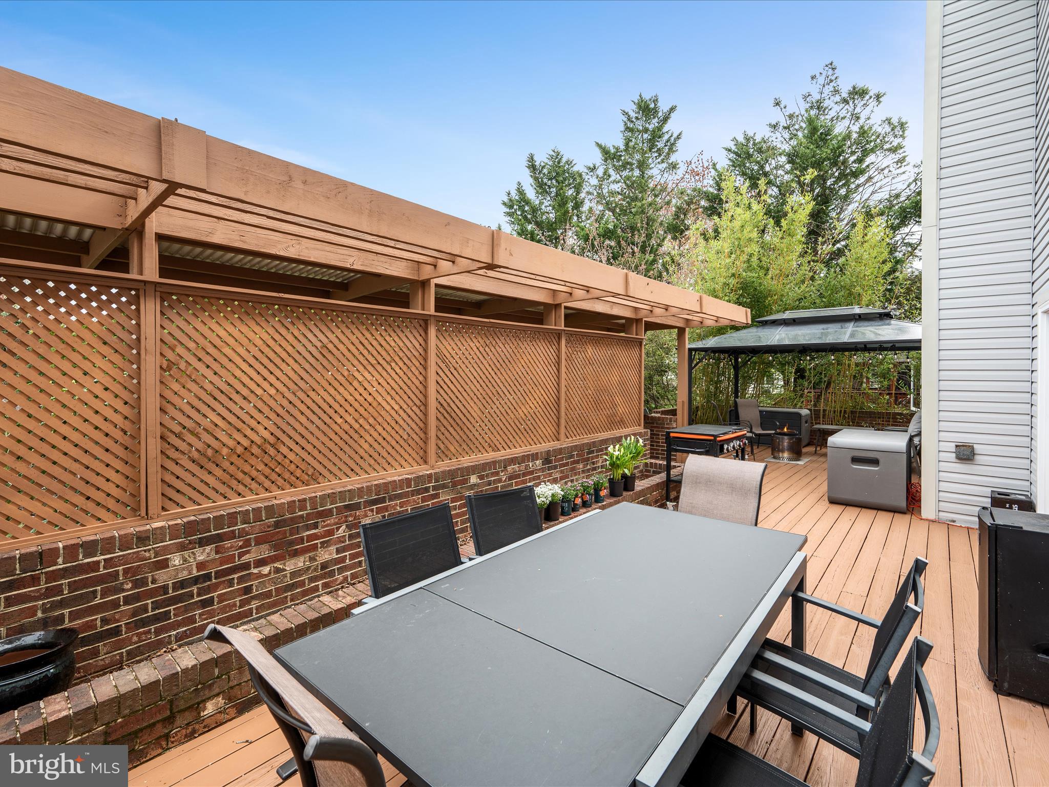 OAKENSHAW - Residential