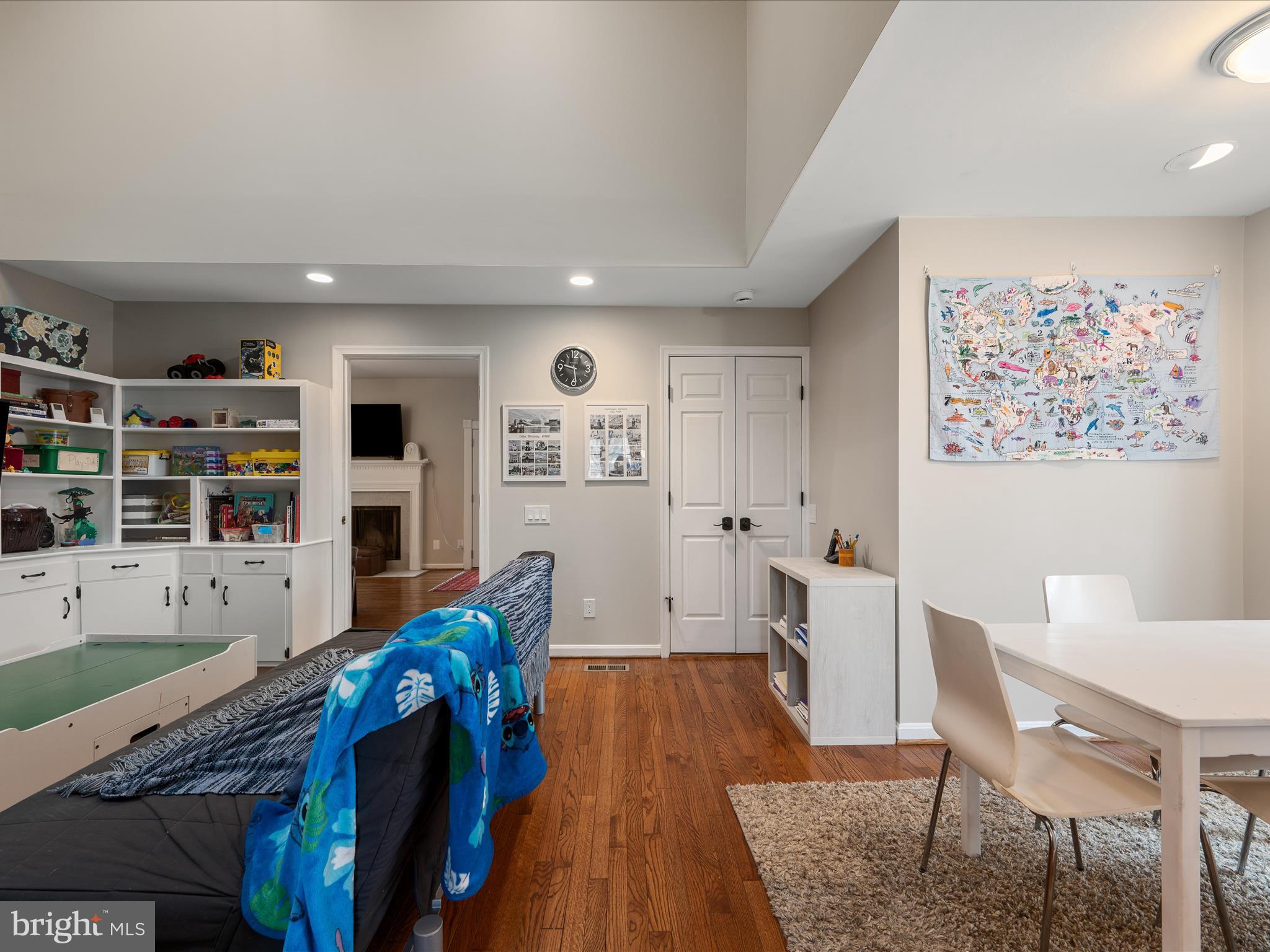 OAKENSHAW - Residential