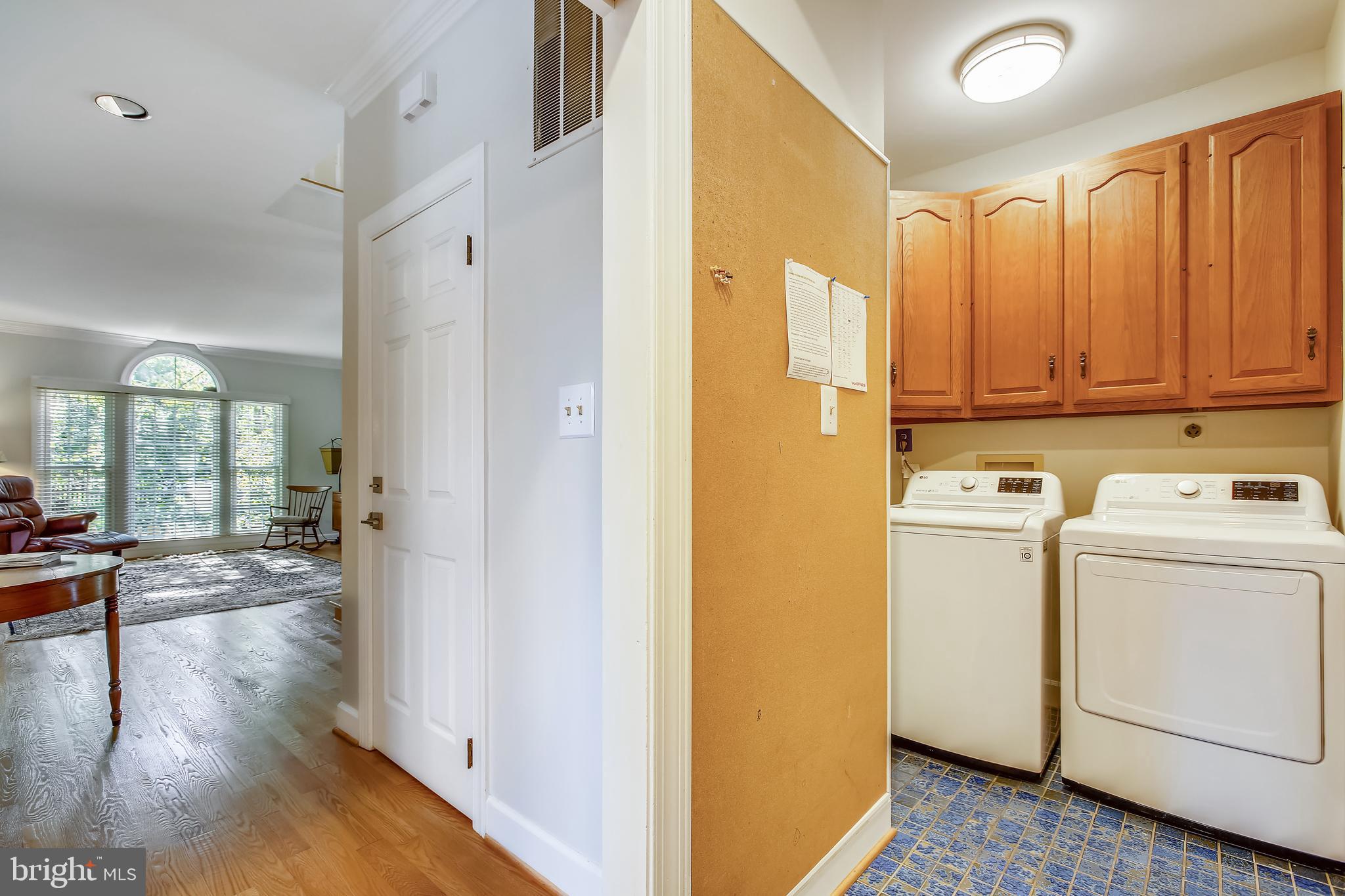 MEADOW HALL - Residential