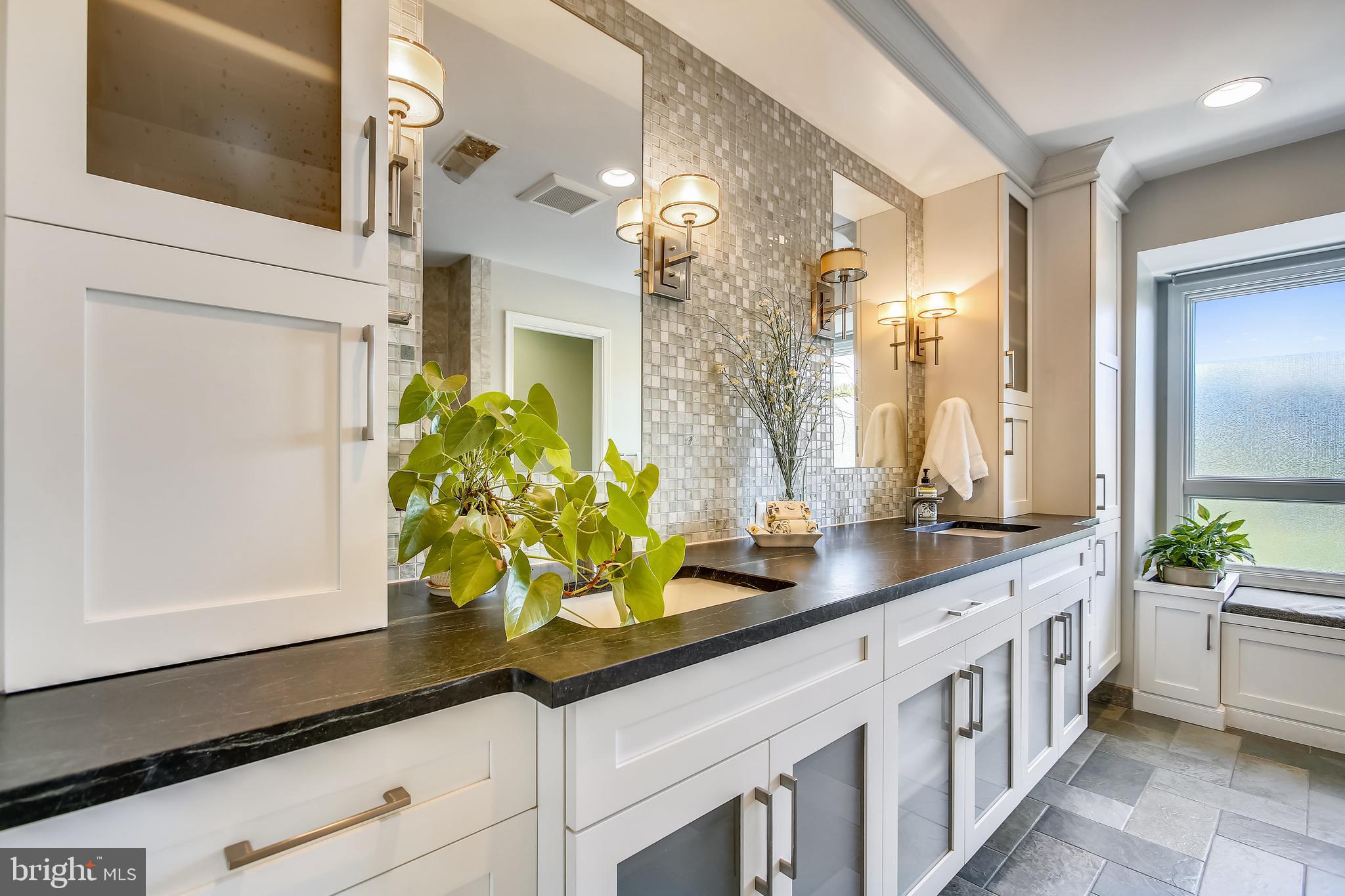 MEADOW HALL - Residential